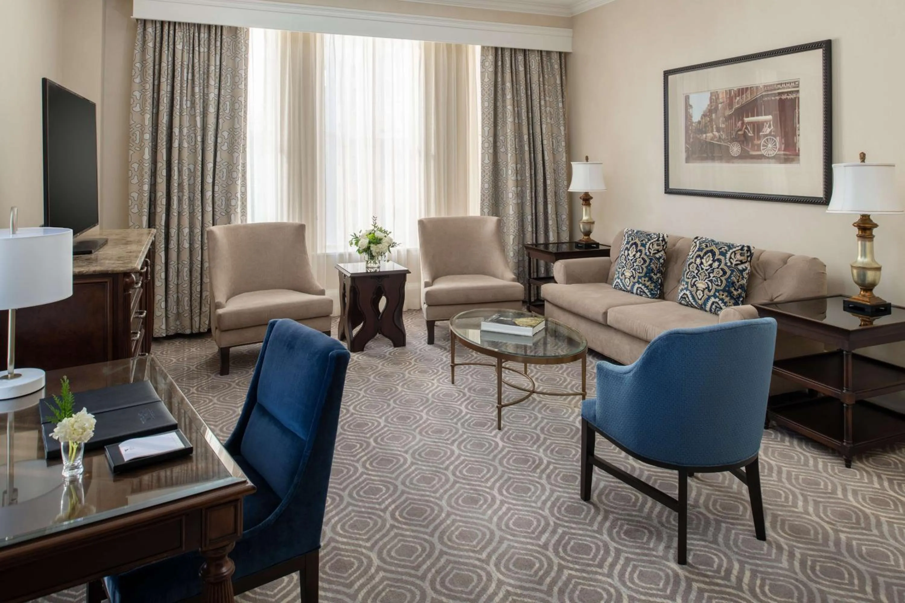 Bedroom in The Roosevelt Hotel New Orleans - Waldorf Astoria Hotels & Resorts