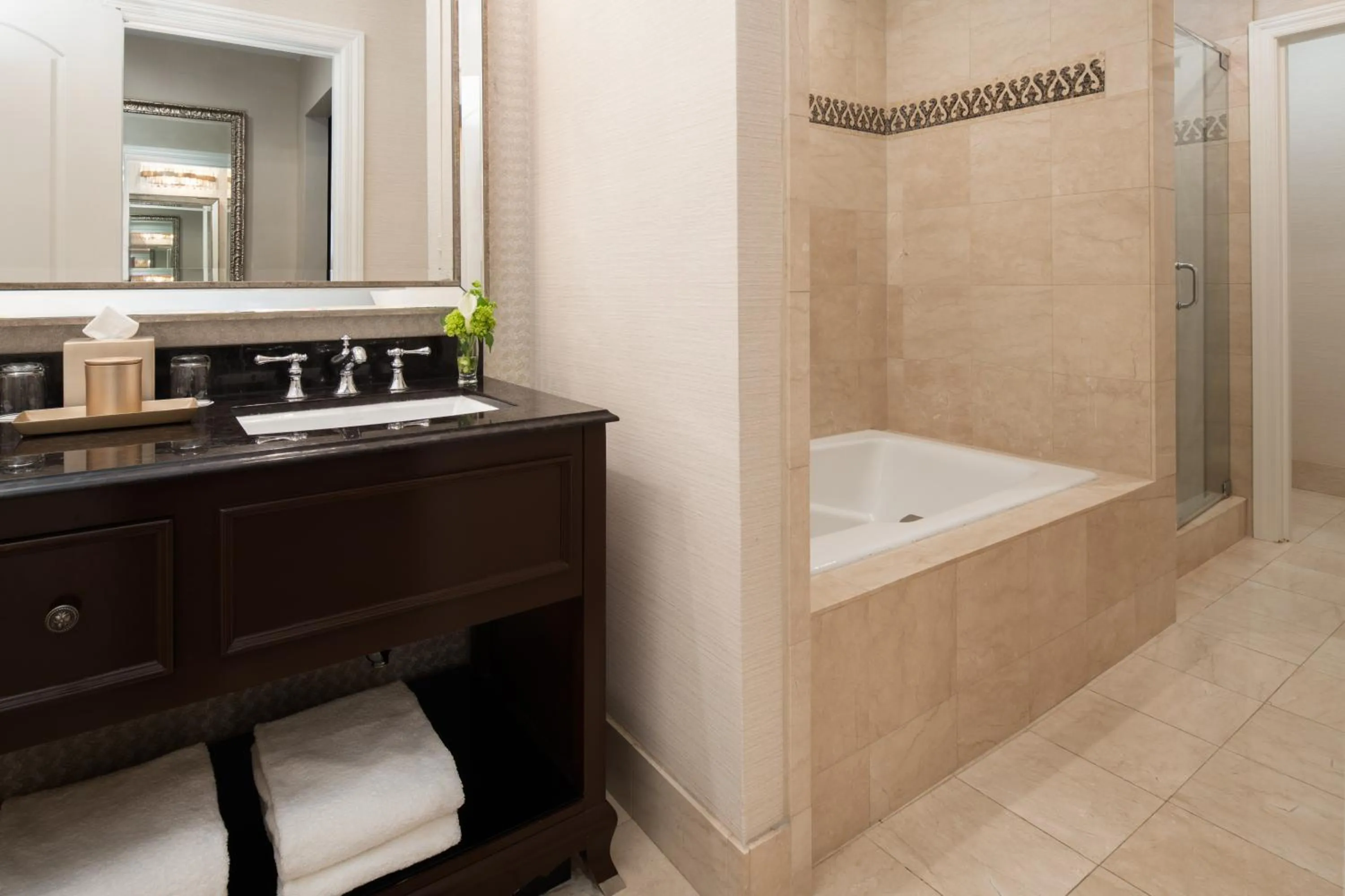 Bathroom in The Roosevelt Hotel New Orleans - Waldorf Astoria Hotels & Resorts