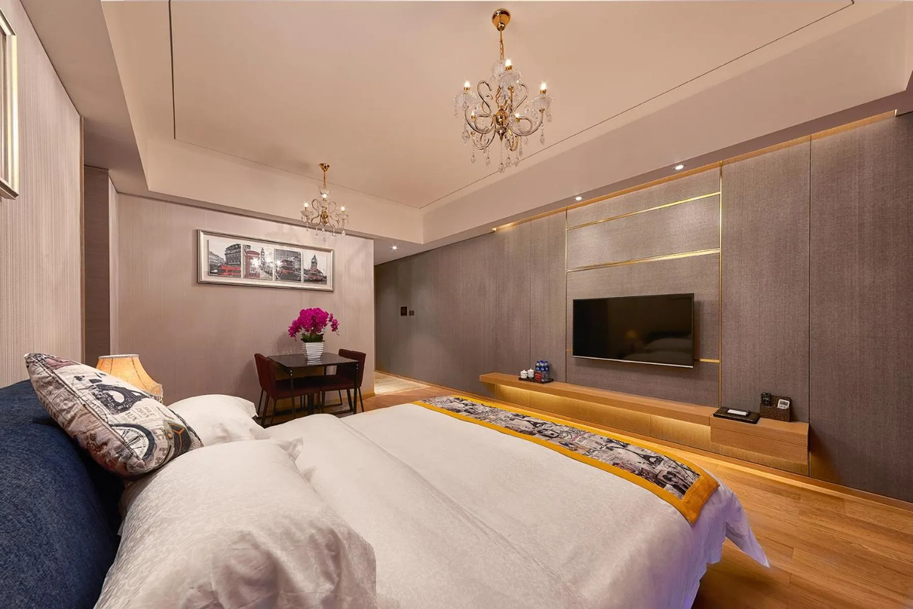 Photo of the whole room, Bed in Heefun International Apartment