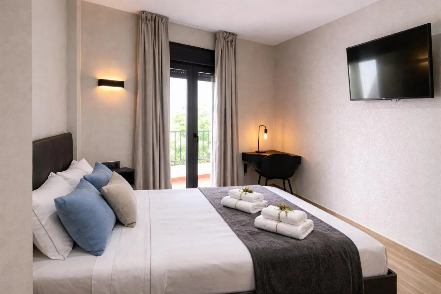 Bed in NerjaRooms