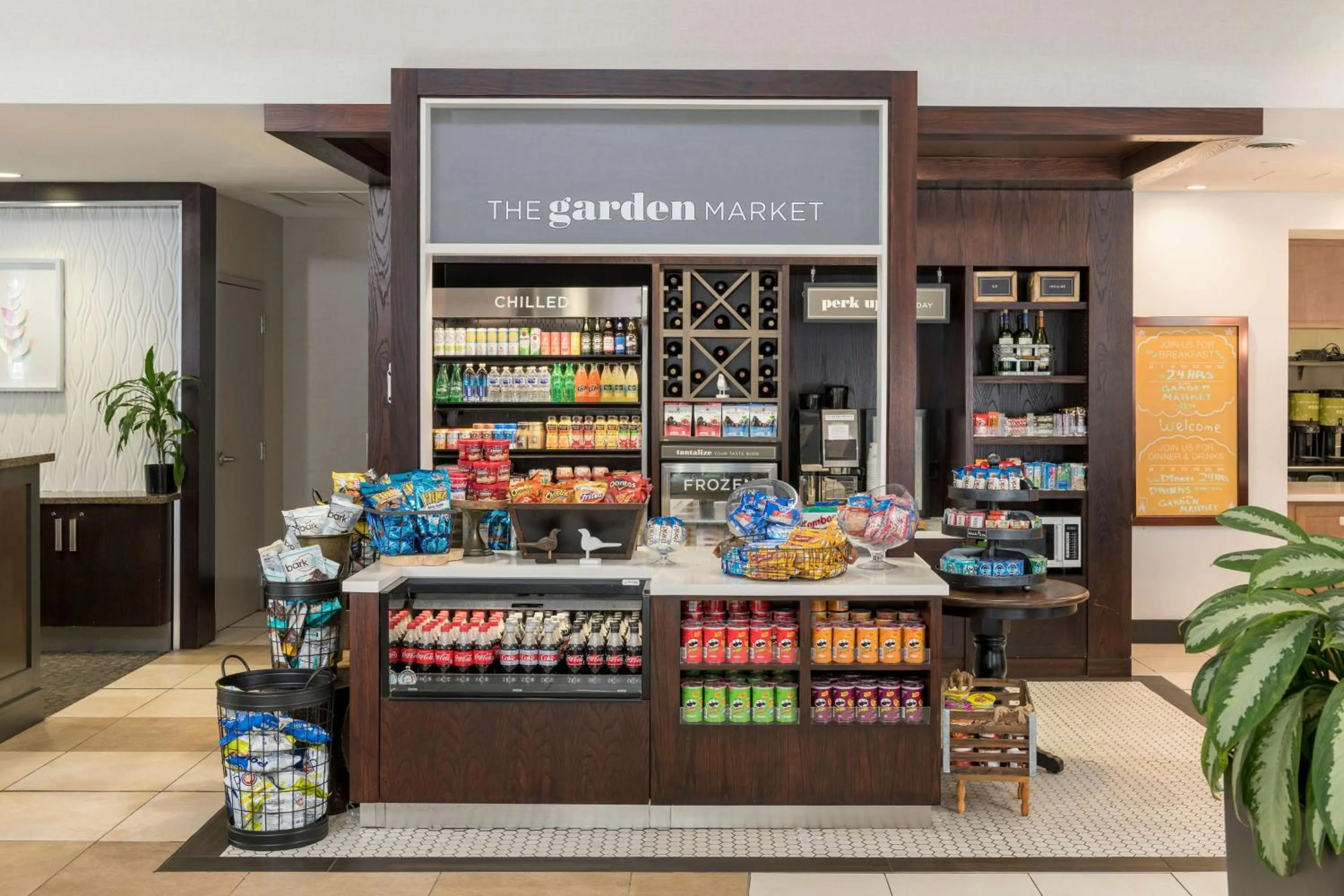 Restaurant/places to eat in Hilton Garden Inn Silver Spring White Oak