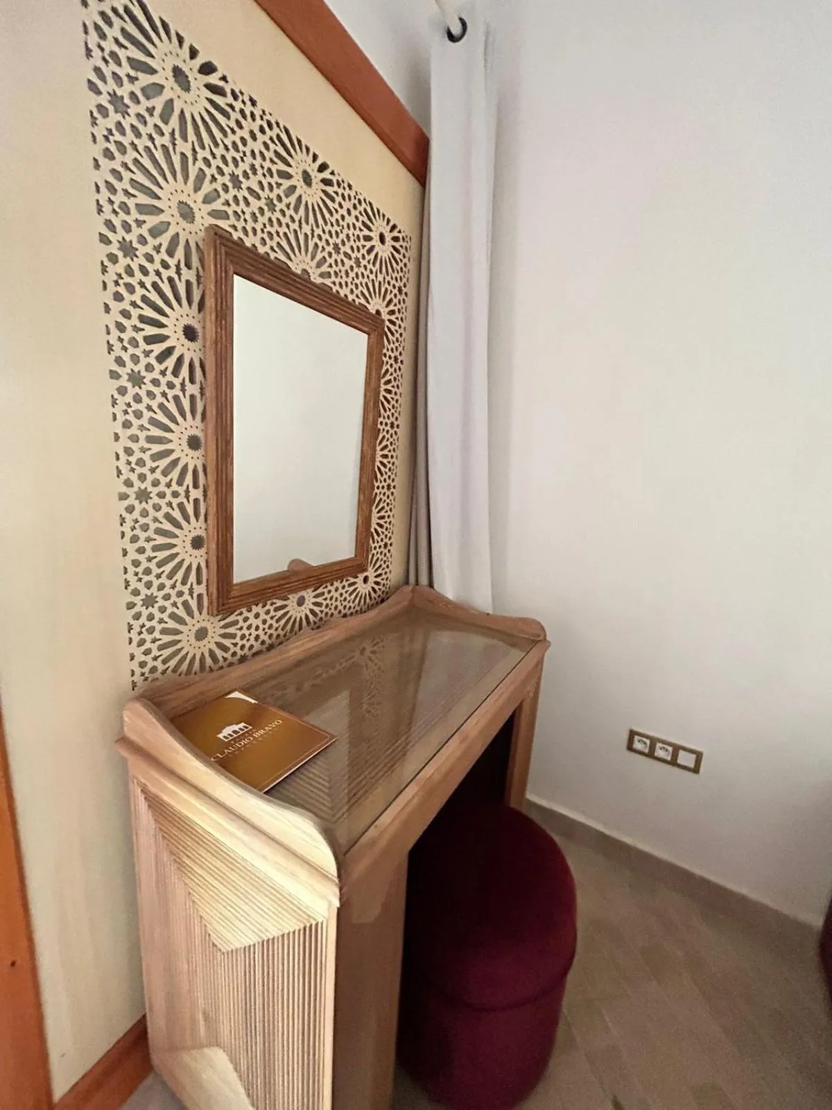 Palais Claudio Bravo