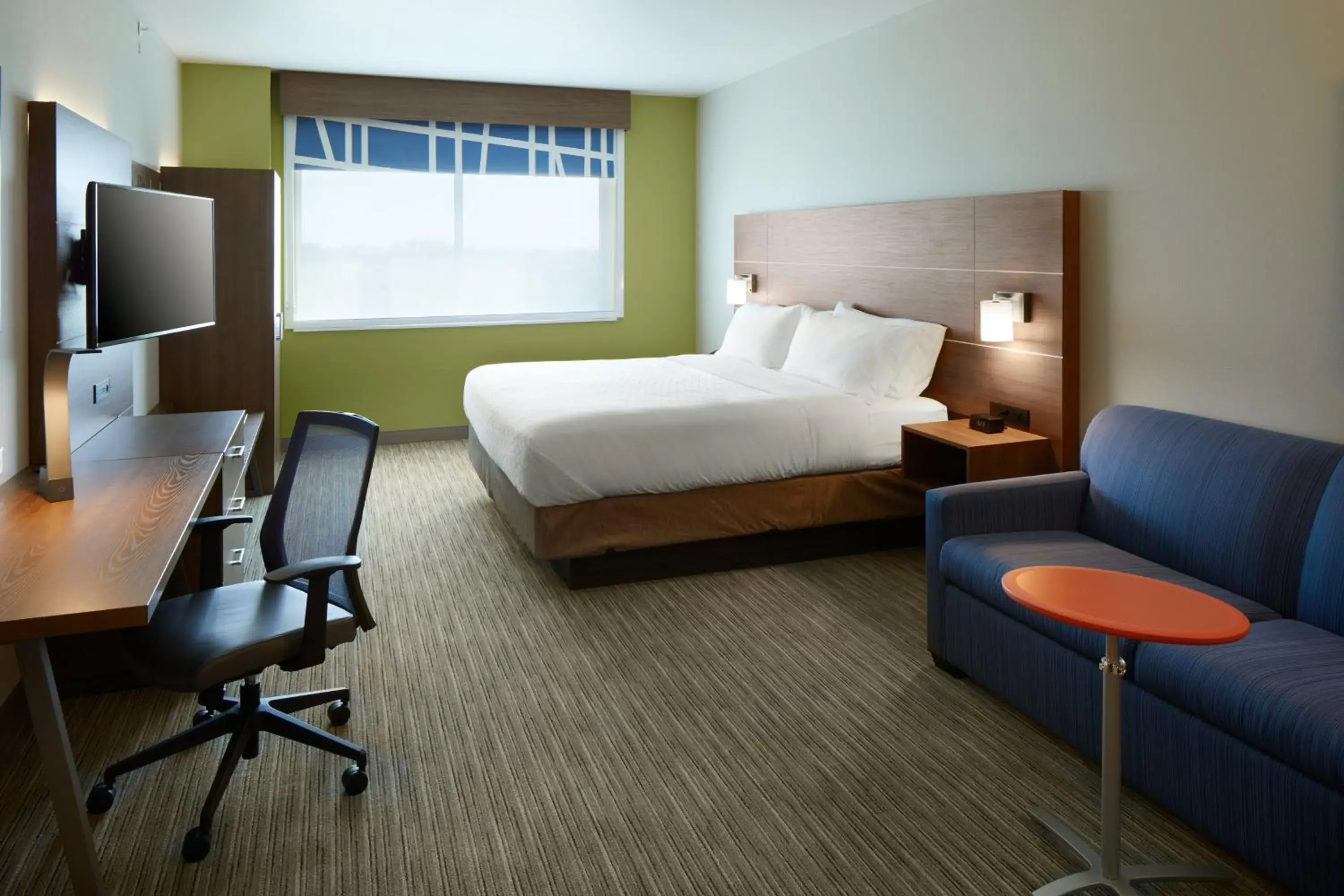 King Suite with Sofa Bed in Holiday Inn Express & Suites - Cincinnati North - Liberty Way by IHG King Suite with Sofa Bed in Holiday Inn Express & Suites - Cincinnati North - Liberty Way by IHG