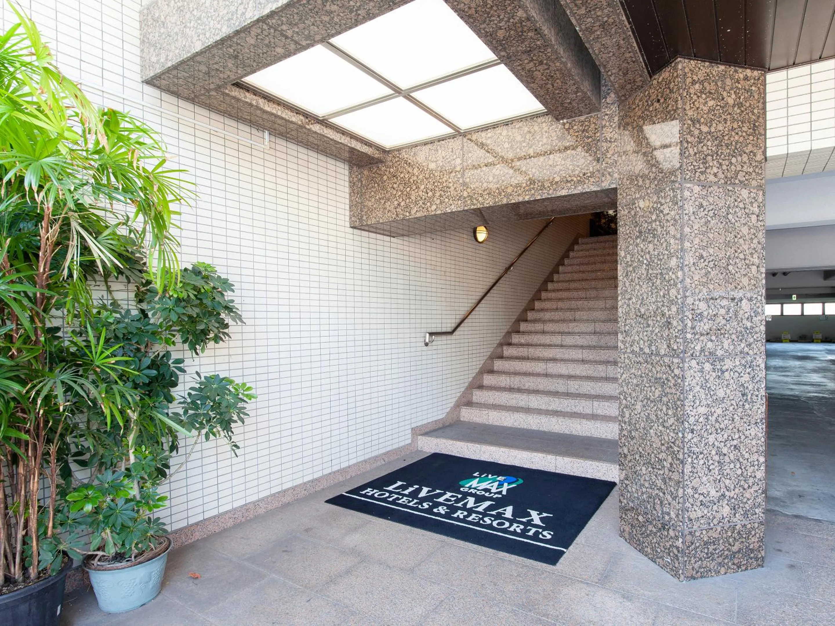 Facade/entrance in HOTEL LiVEMAX BUDGET Sagamihara