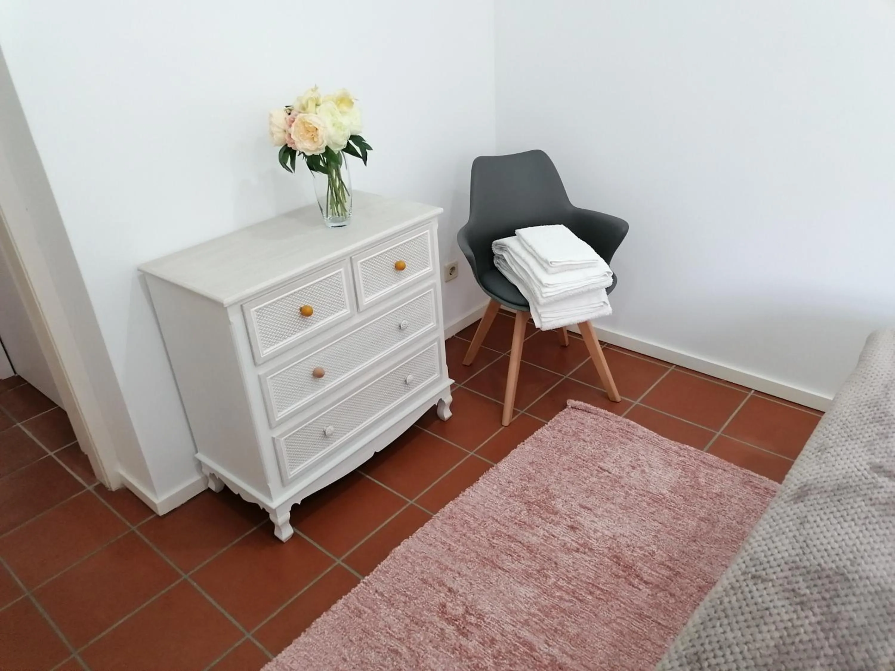 Photo of the whole room in Casa da Bichaca