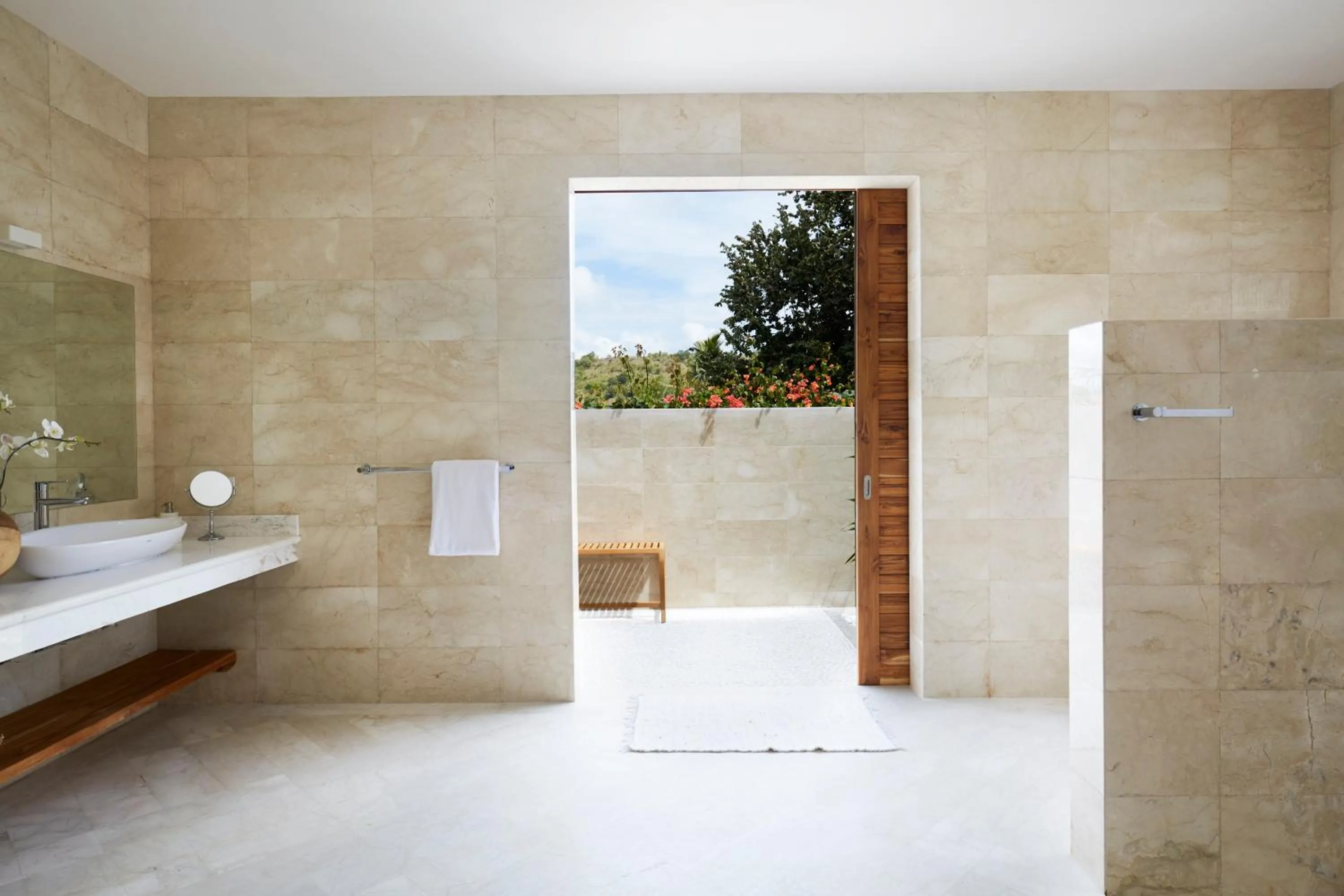 Shower in Villa Selalu Gili Gede