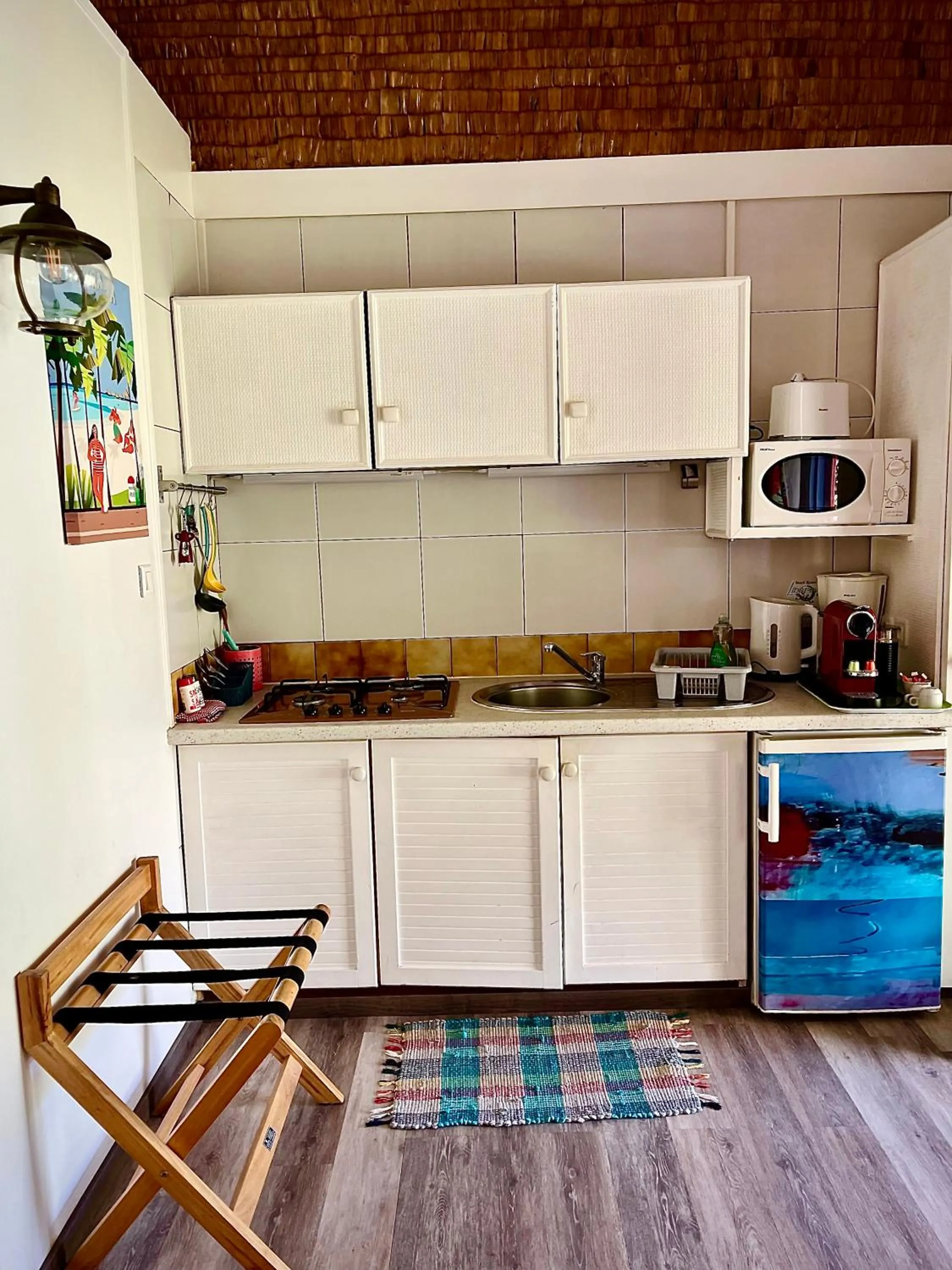 Kitchen or kitchenette in Linareva Moorea Beach Resort