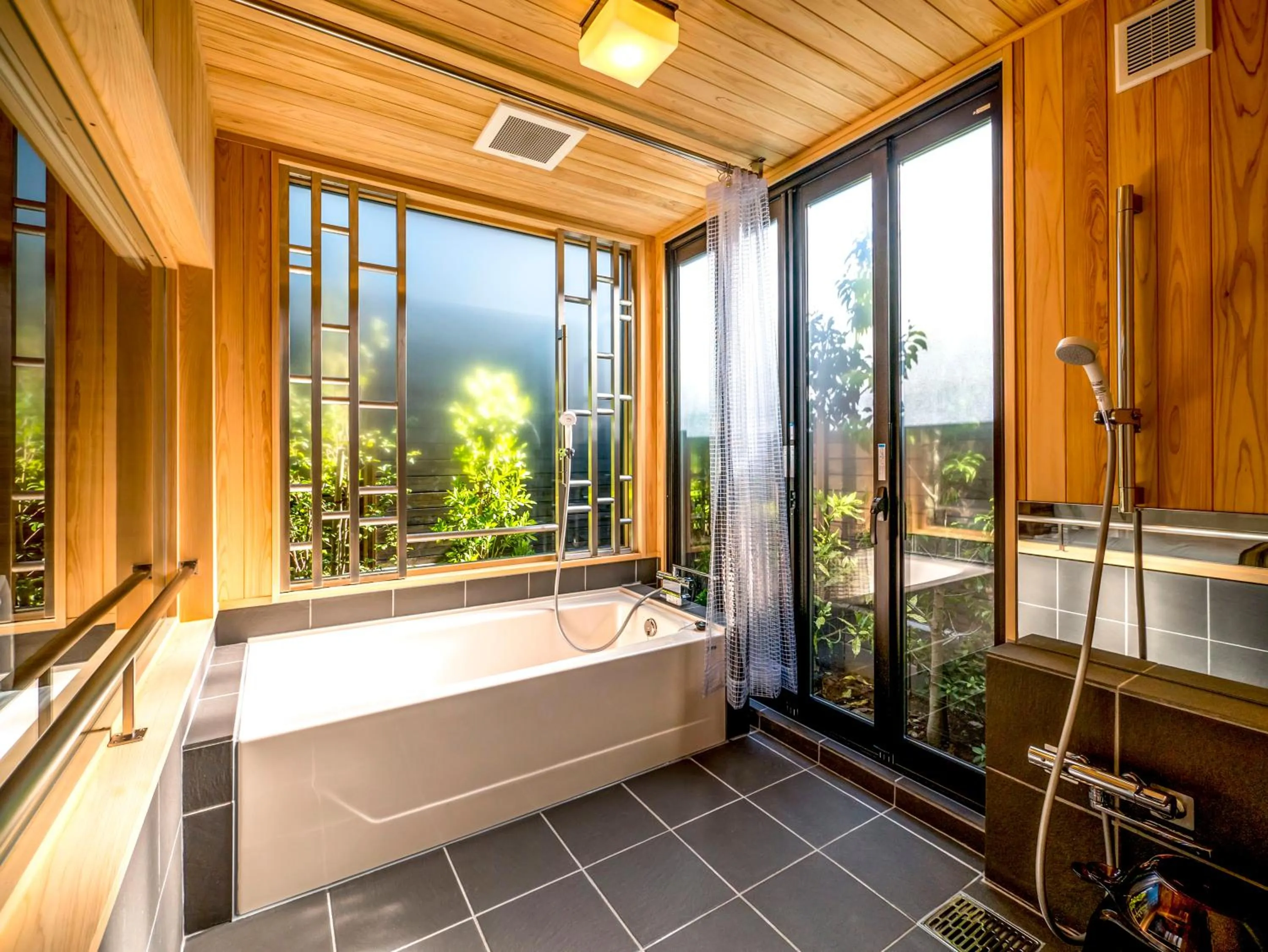 Bathroom in HOTEL R9 Kujukuri "ex Casual Resort COFF Ichinomiya"