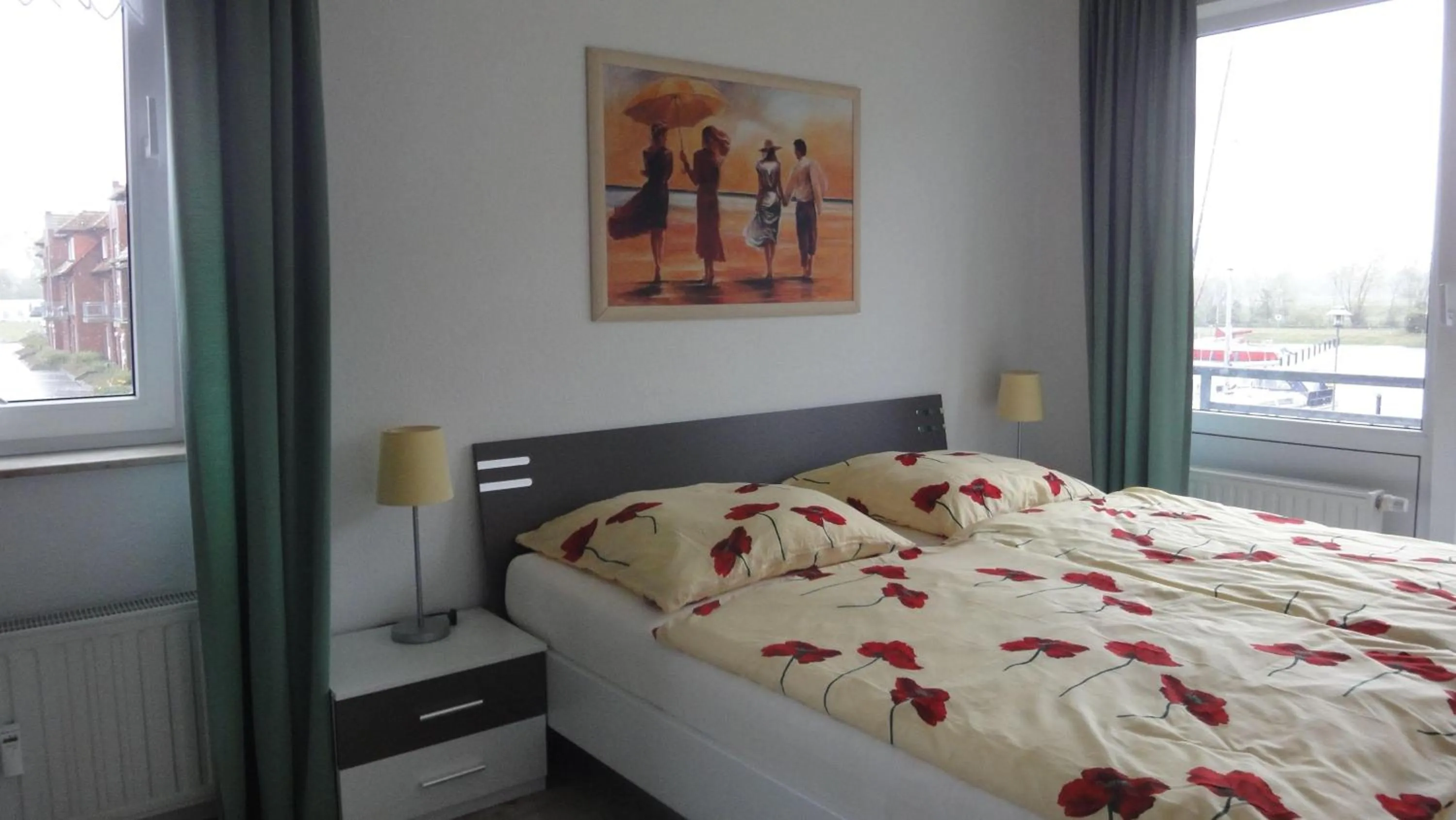 Bed in FEWO-bis-2-Pers-inmitten-den-Yachthafens-Ueckermuende-Stettiner-Haff-Ostsee