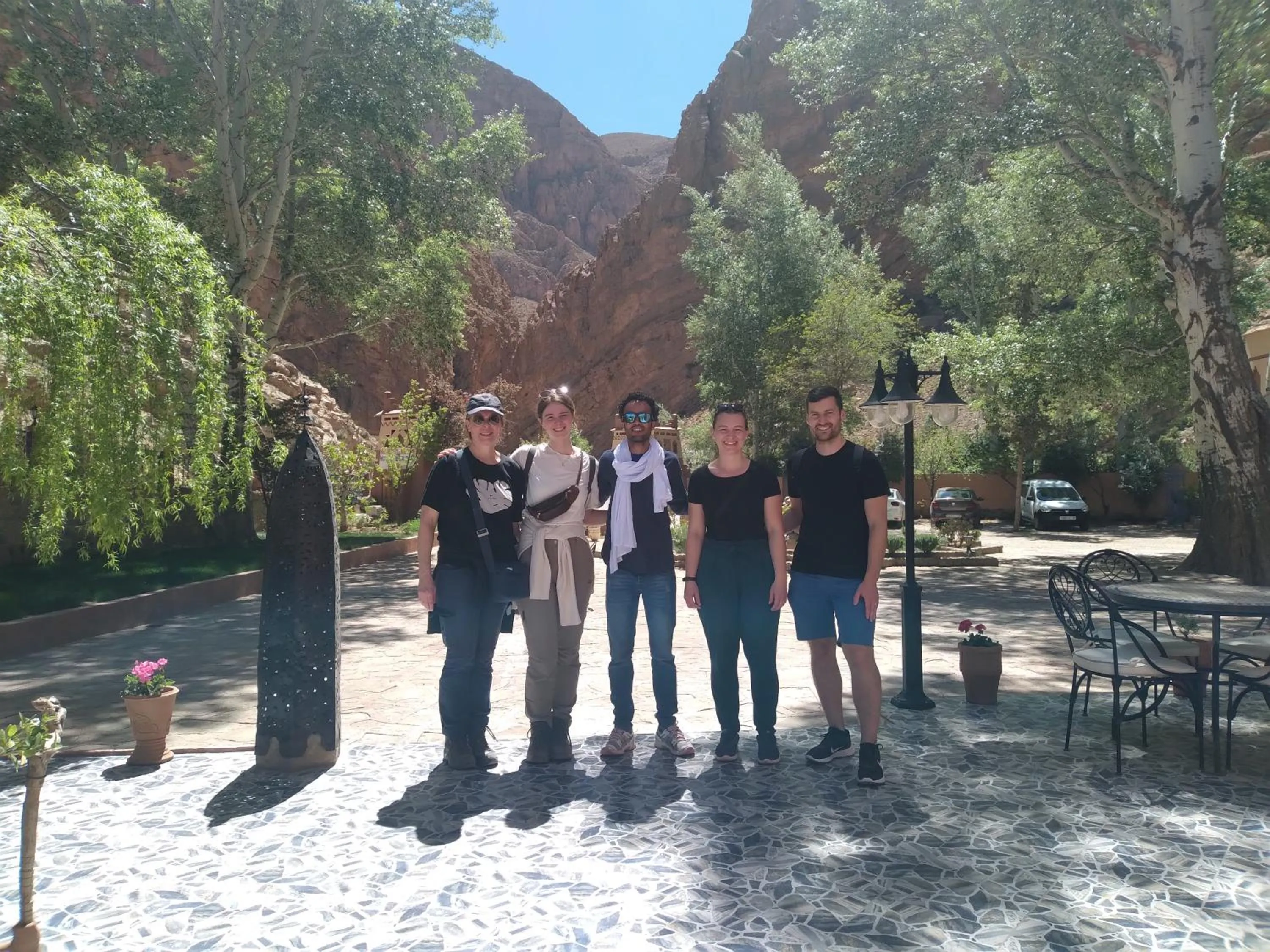 People in Berbère de la Montagne HoteL