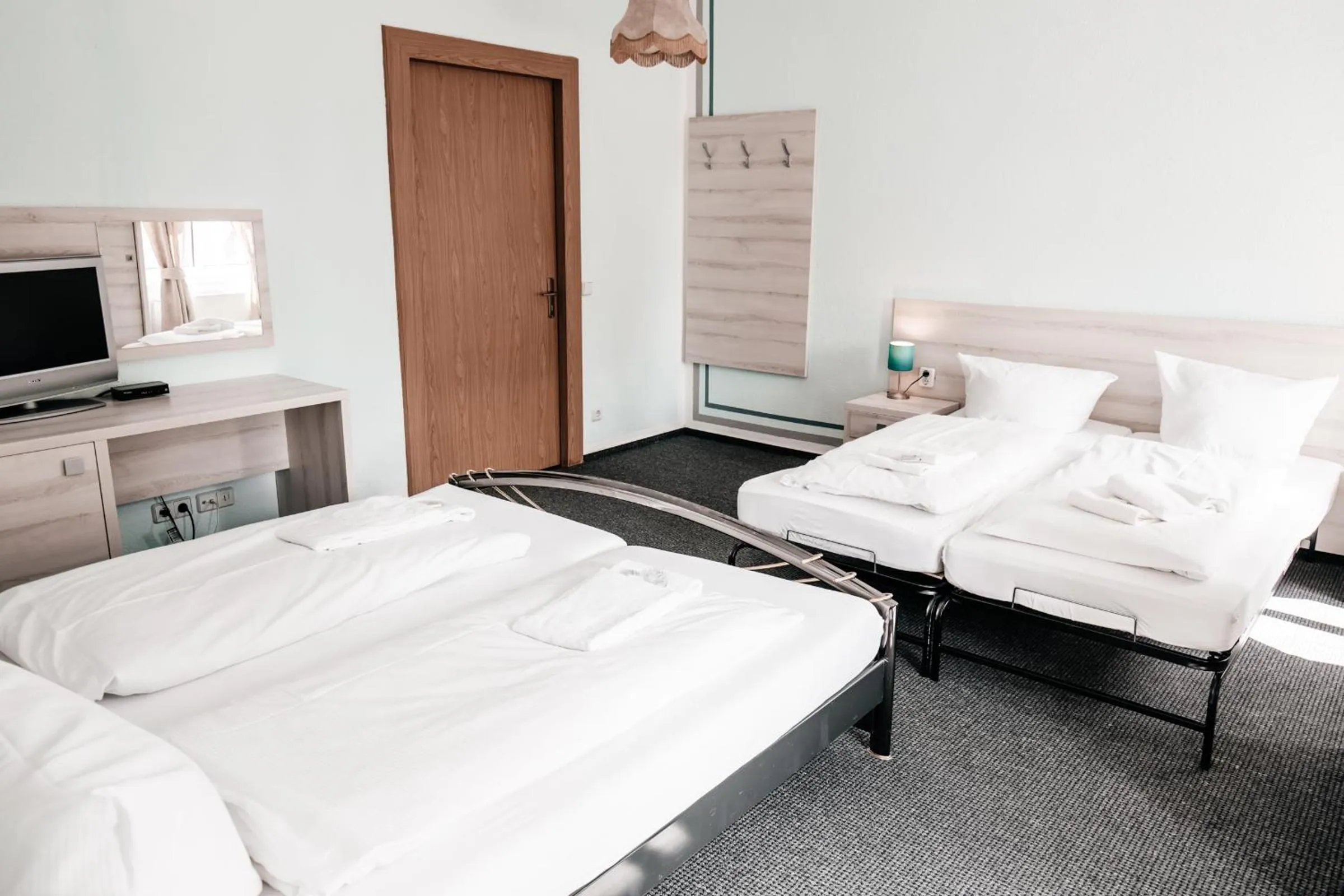 Photo of the whole room, Bed in Hotel am Fluss