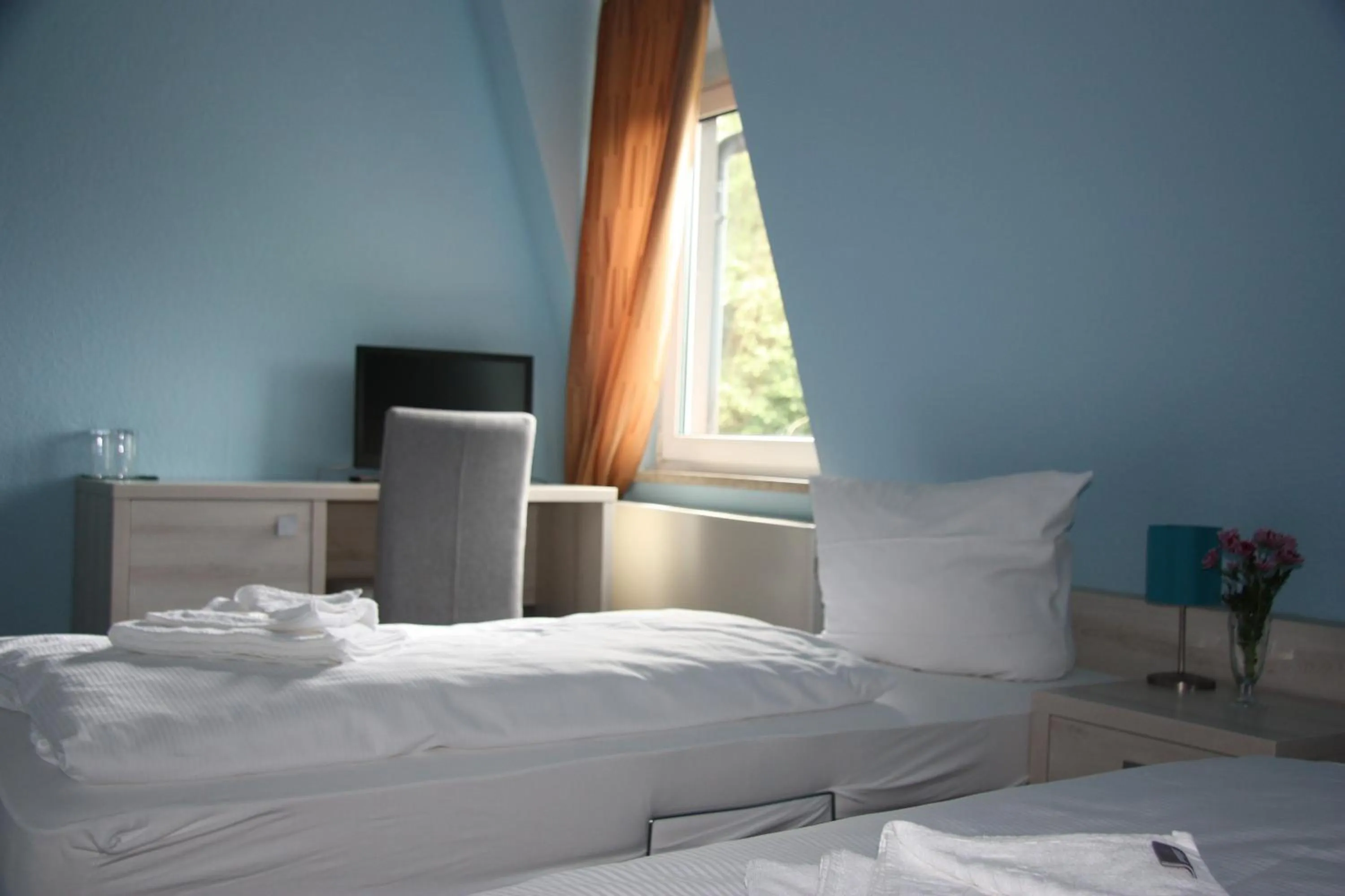 Bed in Hotel am Fluss