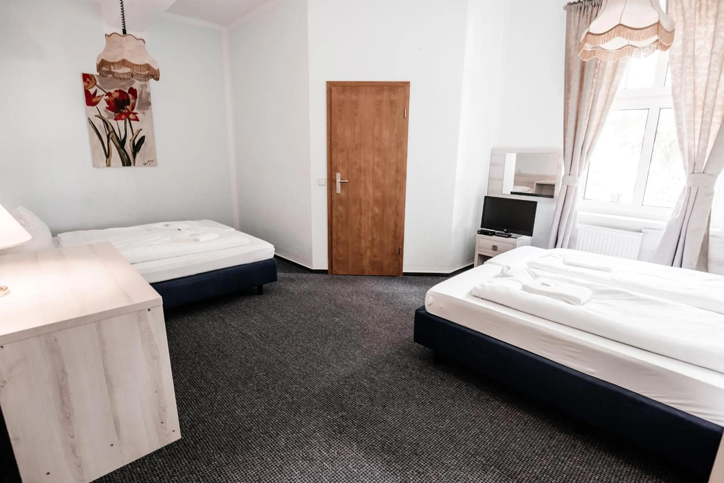 Photo of the whole room, Bed in Hotel am Fluss