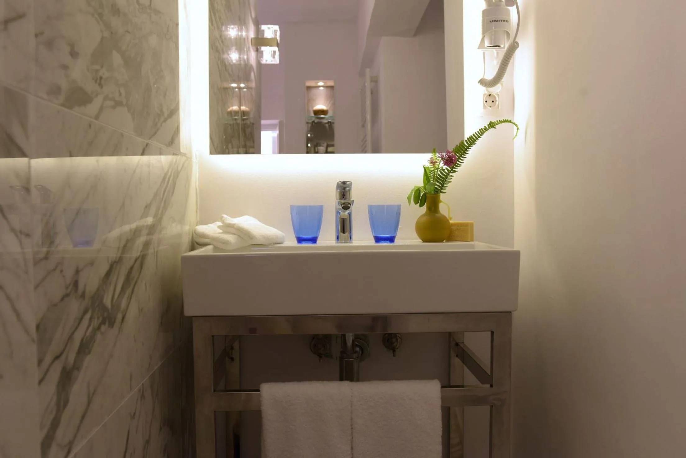 Achillion Liston Suites