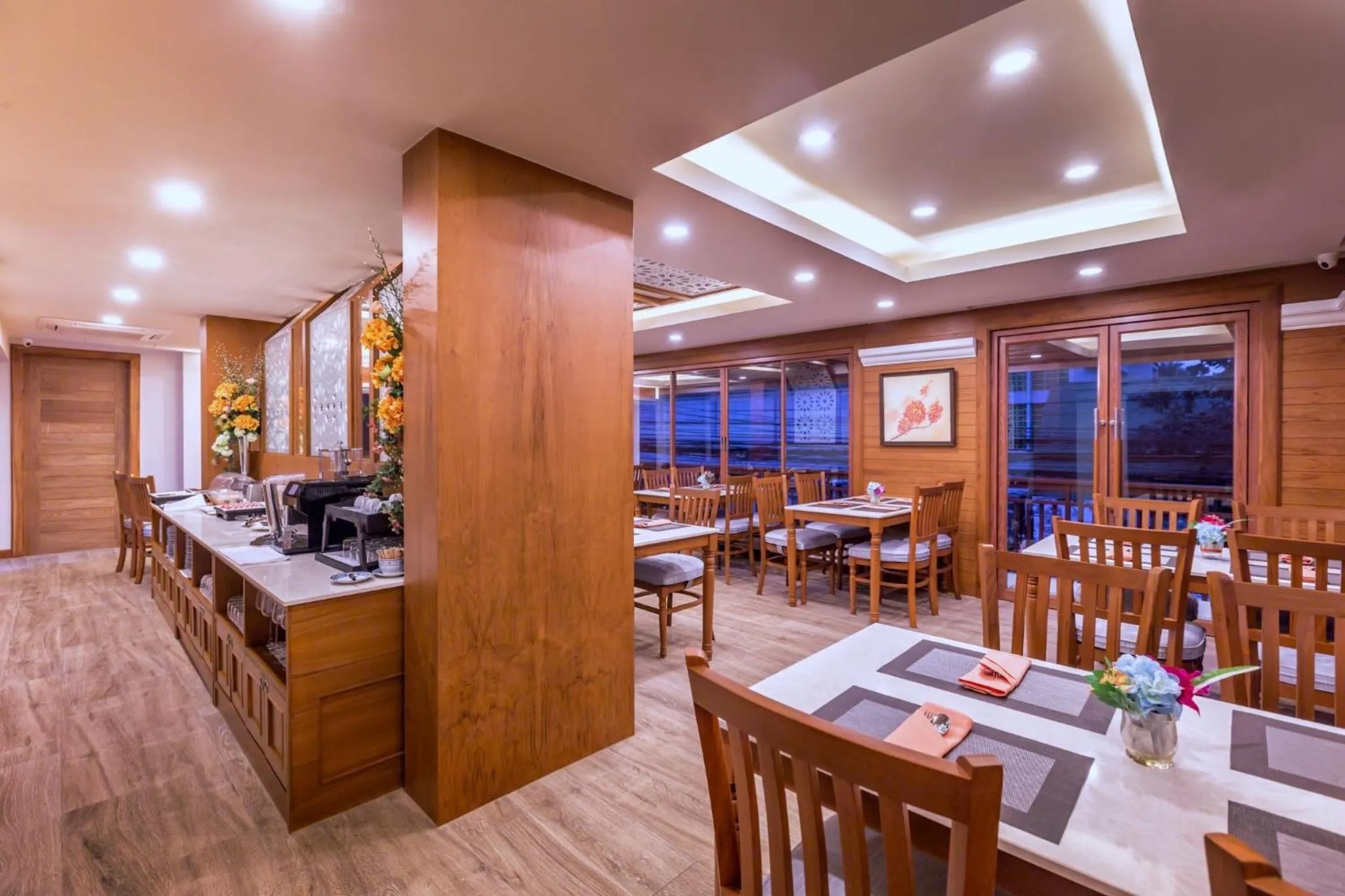 Dining area in Jomkitti Boutique Hotel