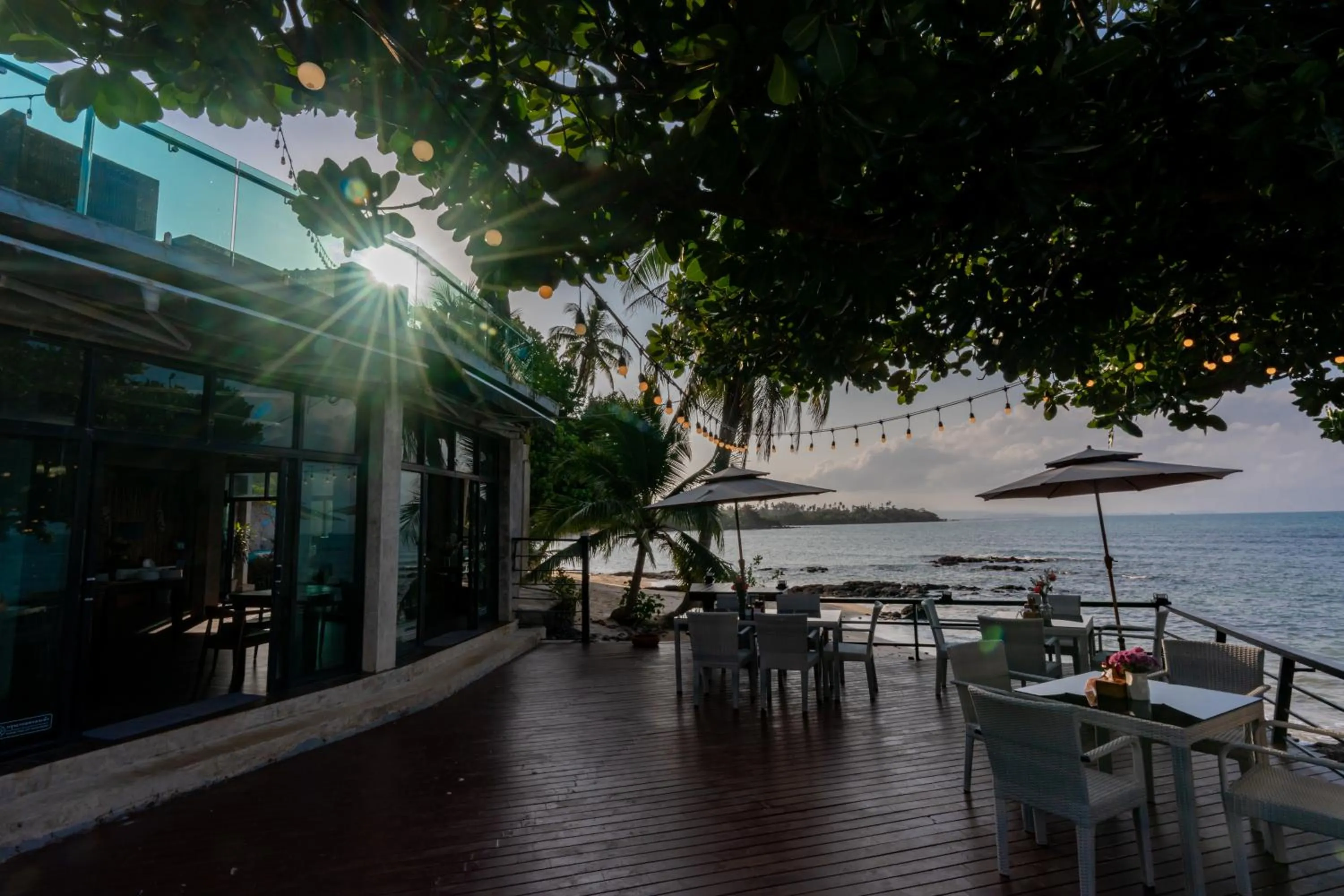 Restaurant/places to eat in Koh Mak White Sand Beach