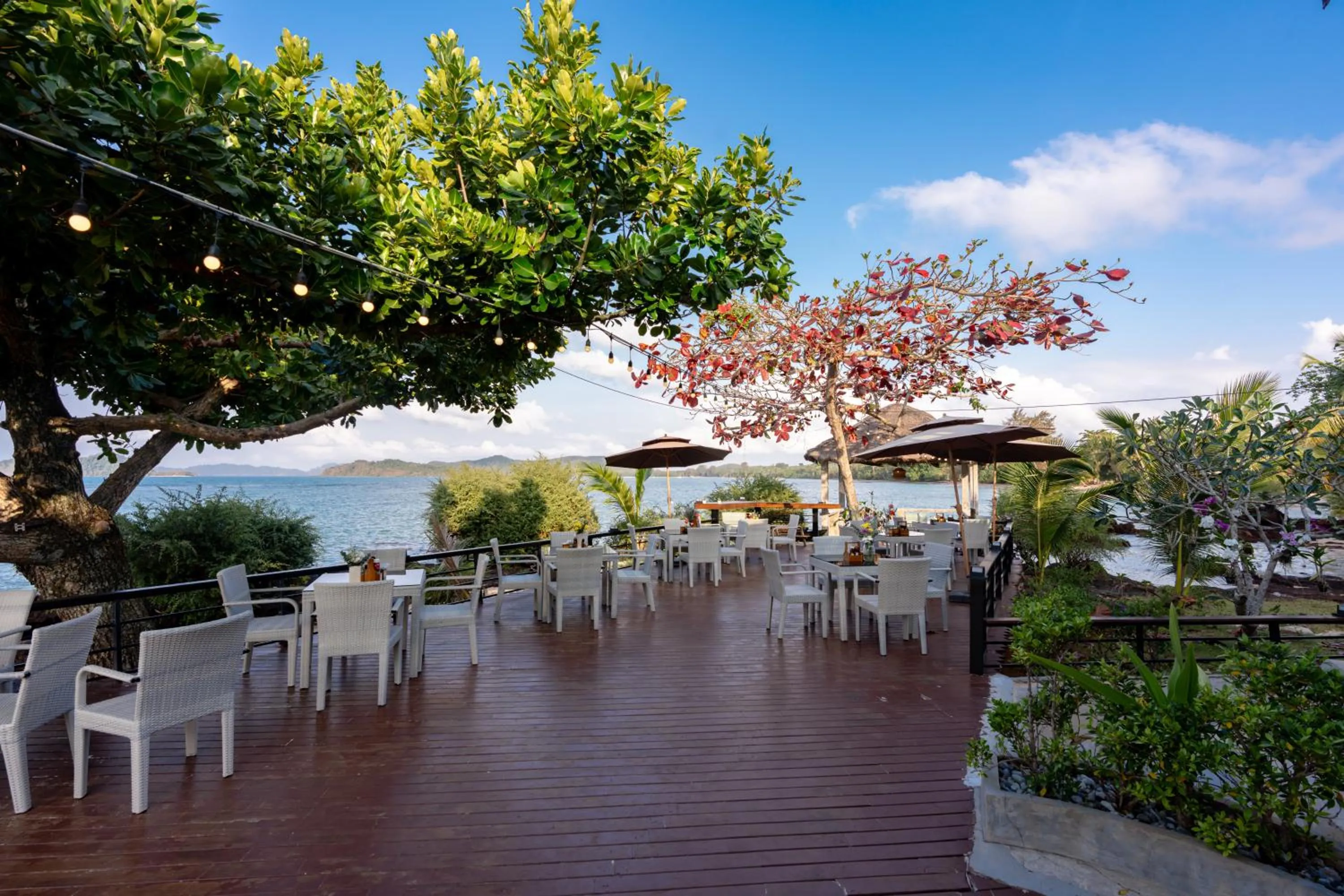 Restaurant/places to eat in Koh Mak White Sand Beach