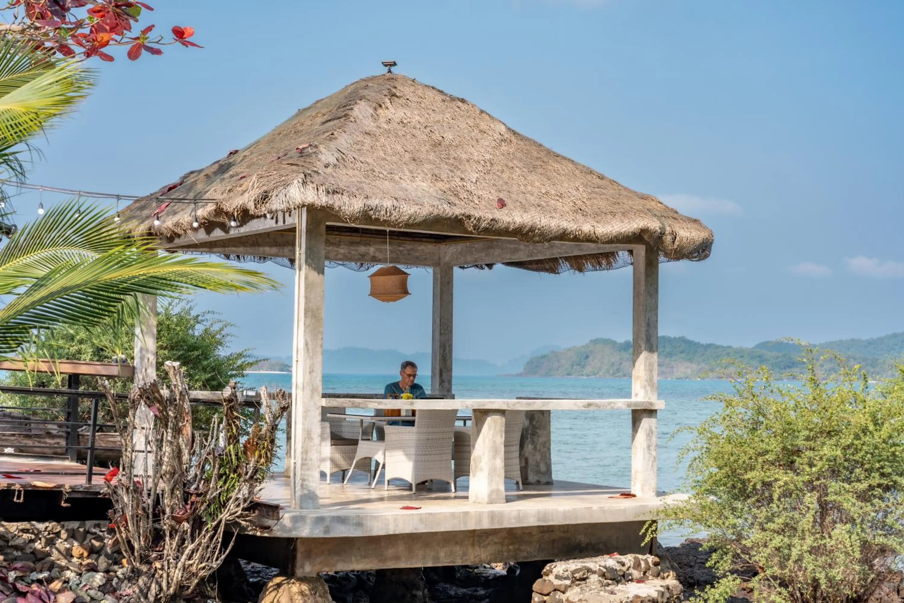 Restaurant/places to eat in Koh Mak White Sand Beach