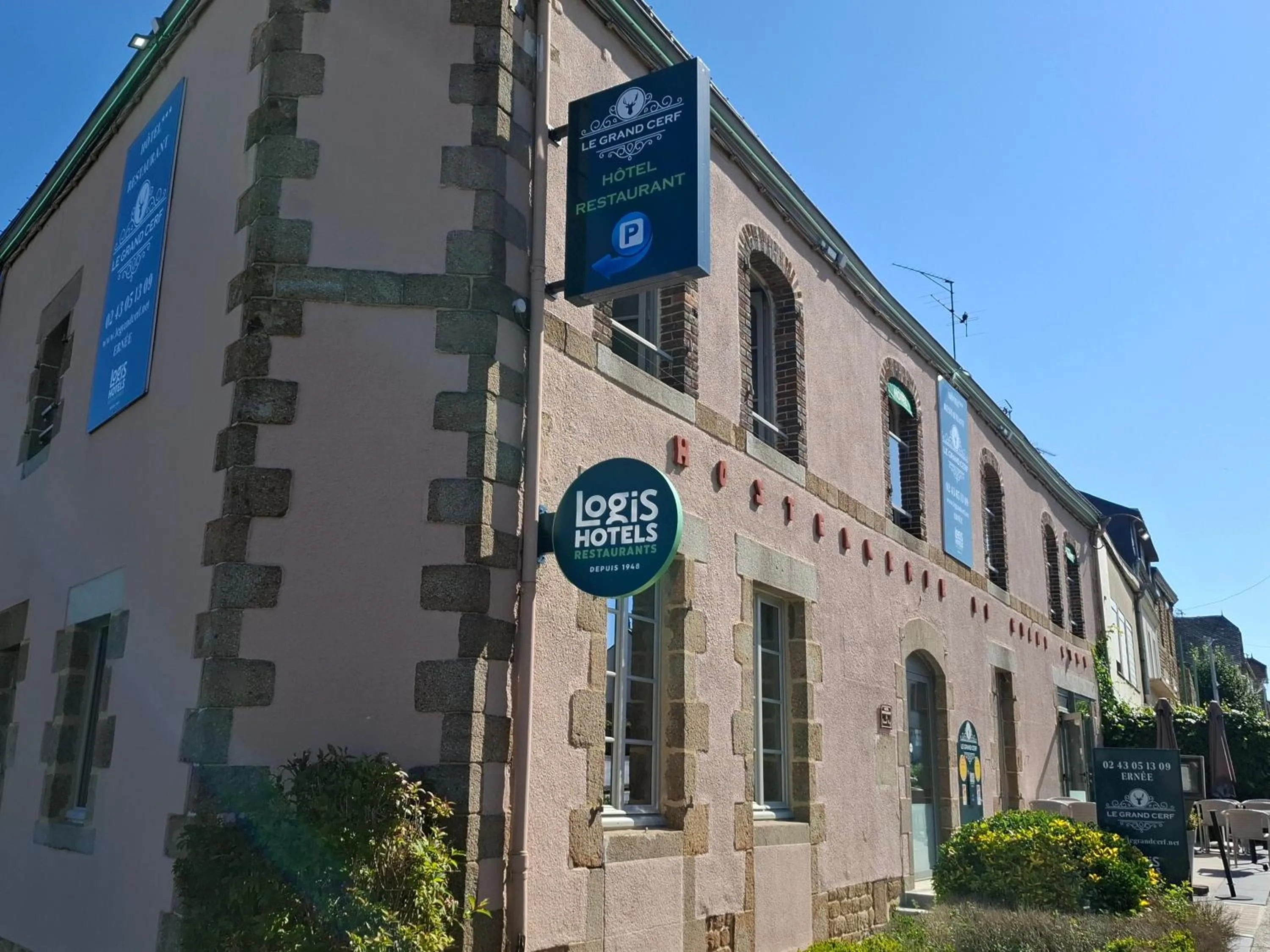 Logis Hôtel-restaurant Le Grand Cerf