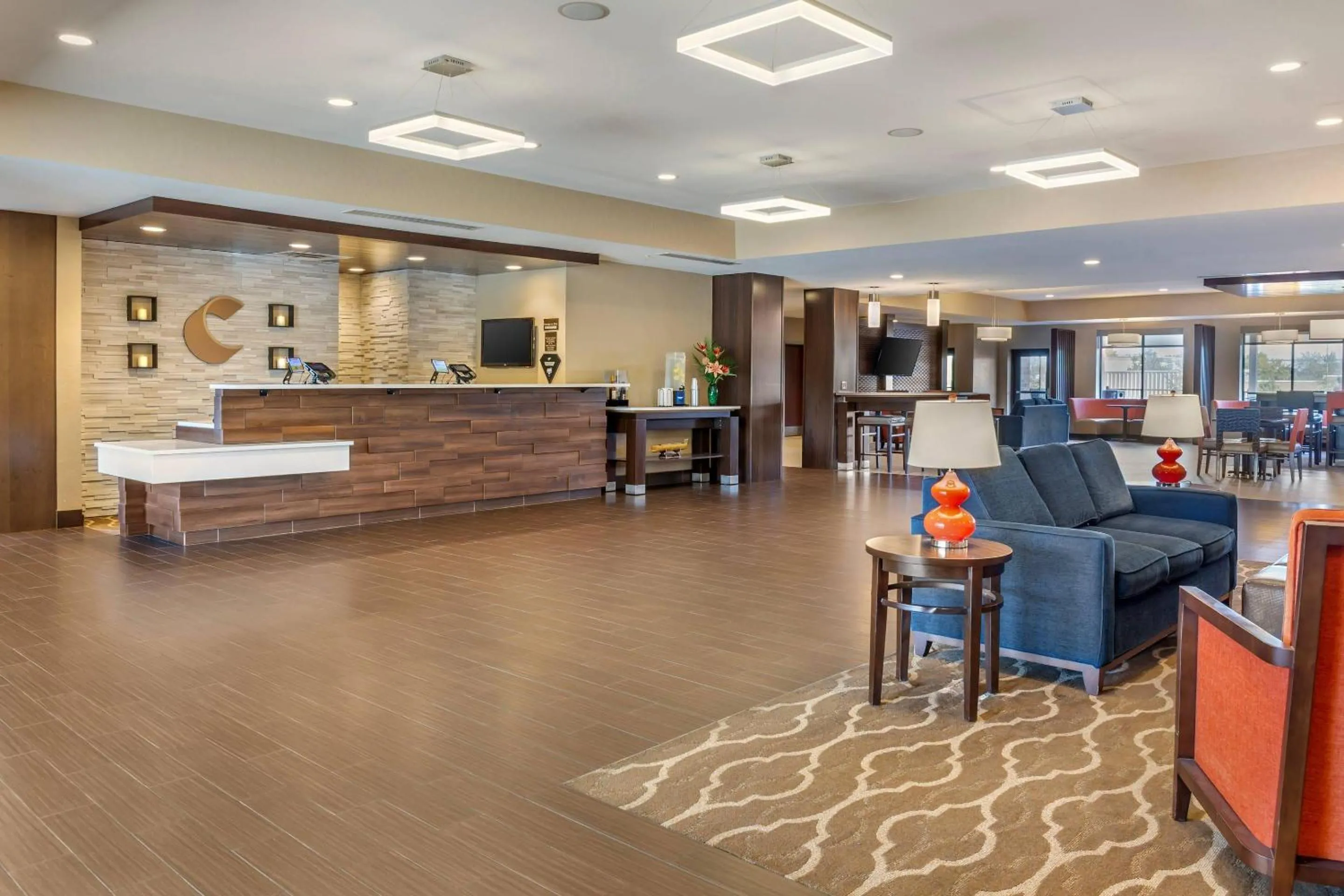 Lobby or reception in Comfort Suites Florence - Cincinnati South