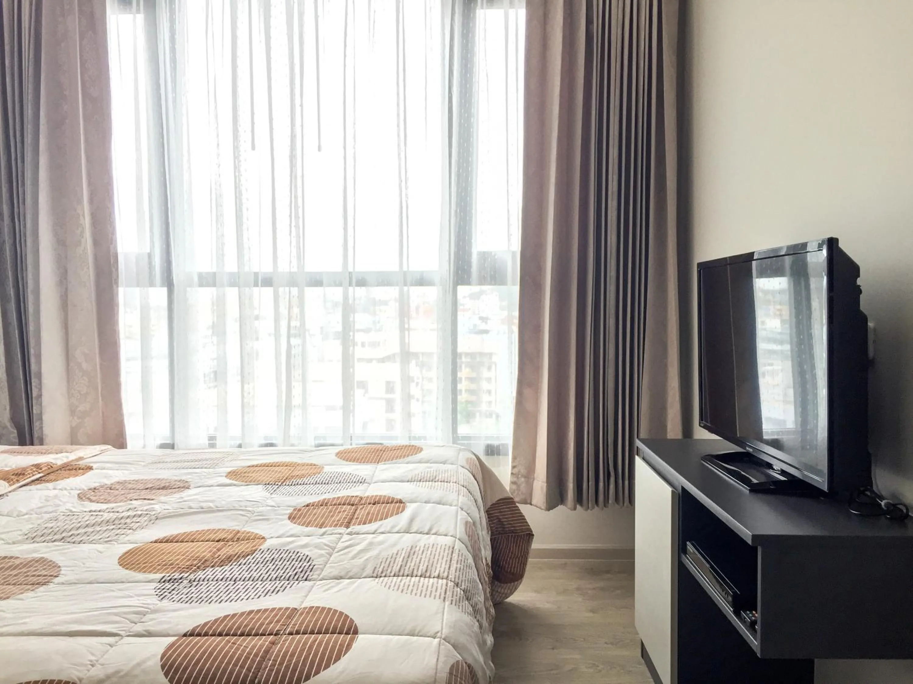 bunk bed, Bed in LLX Apartments at The Base condo