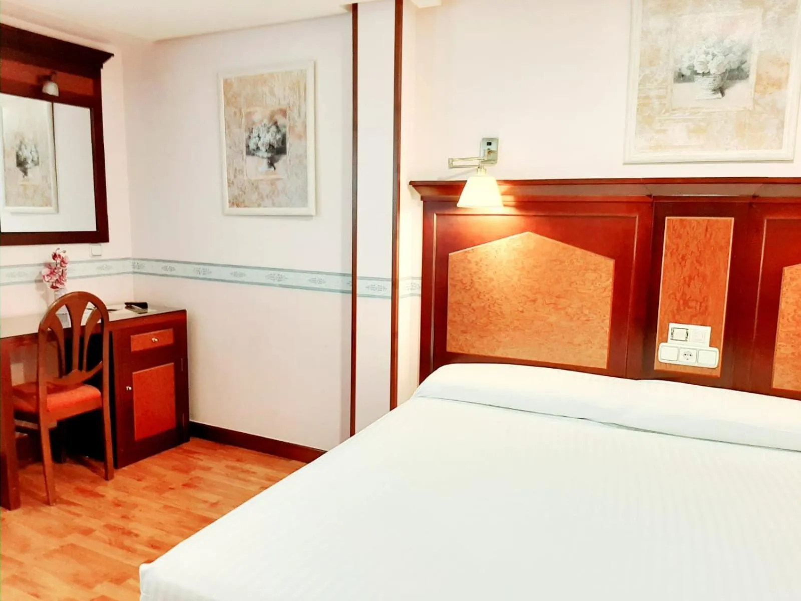 Bed in Hosteria Sara by gaiarooms