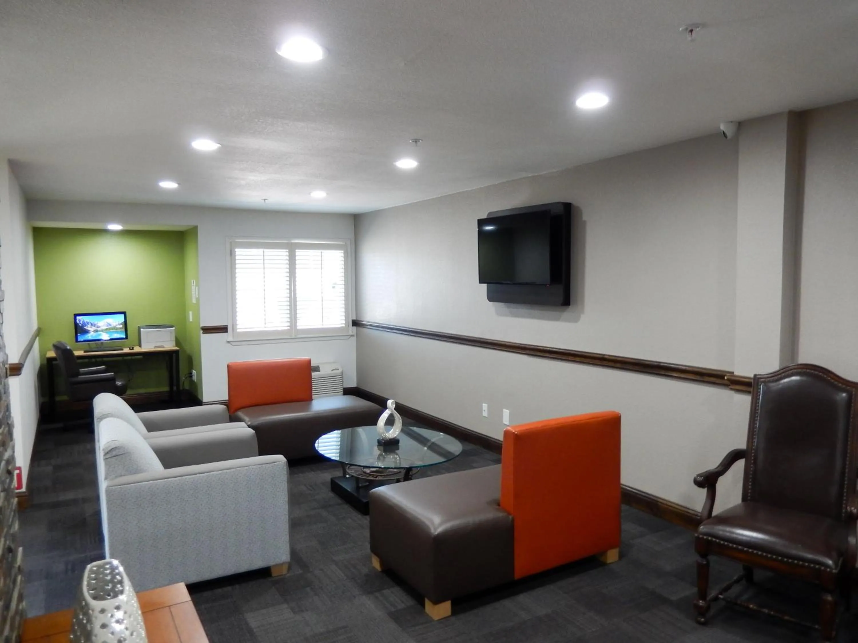 Lobby or reception in Studio 6-Plano, TX