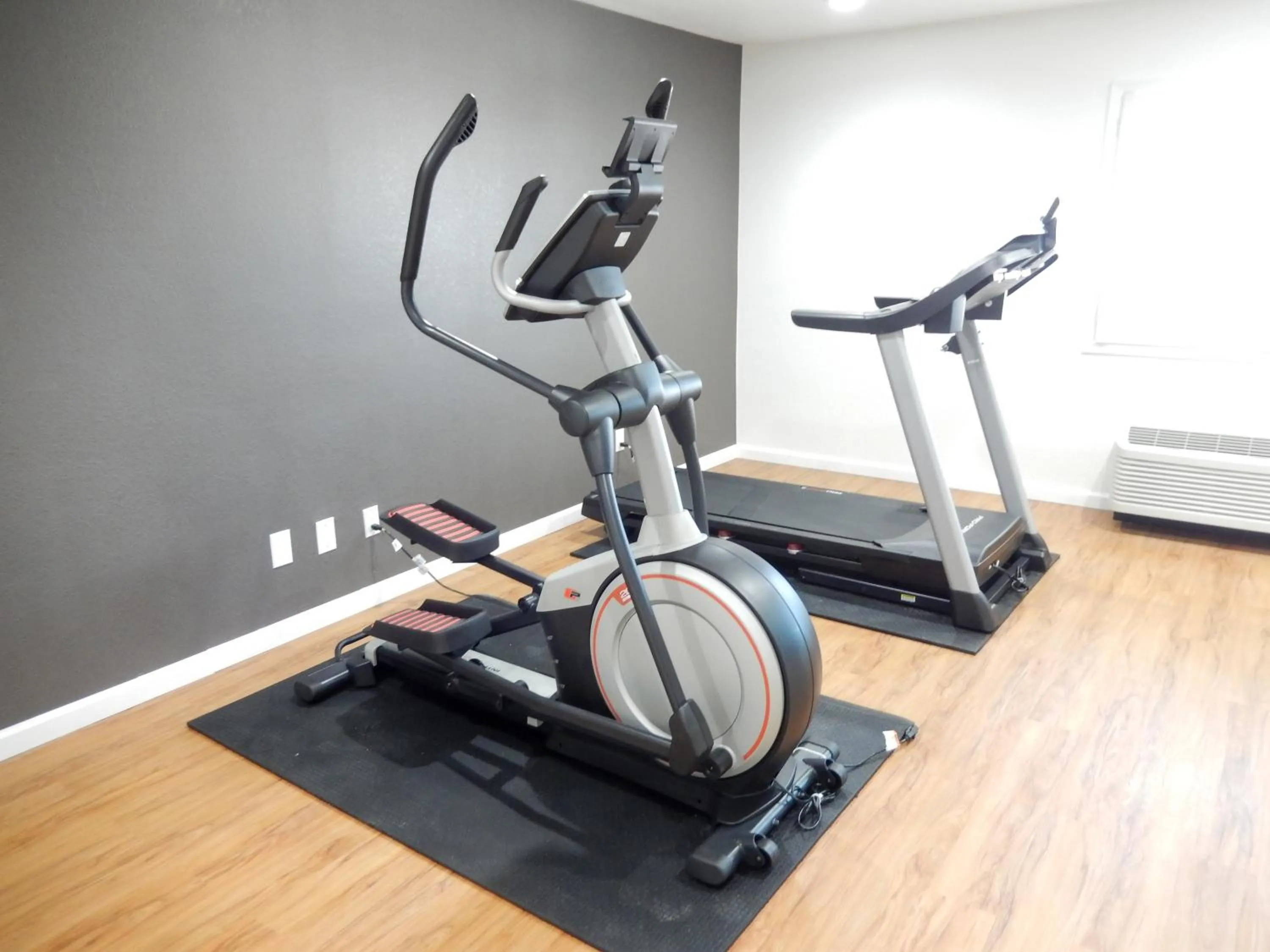 Spa and wellness centre/facilities in Studio 6-Plano, TX