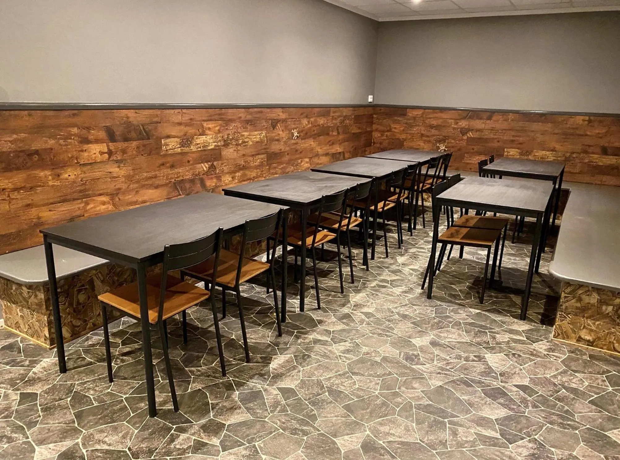 Dining area in Grad Hotel and Hostel