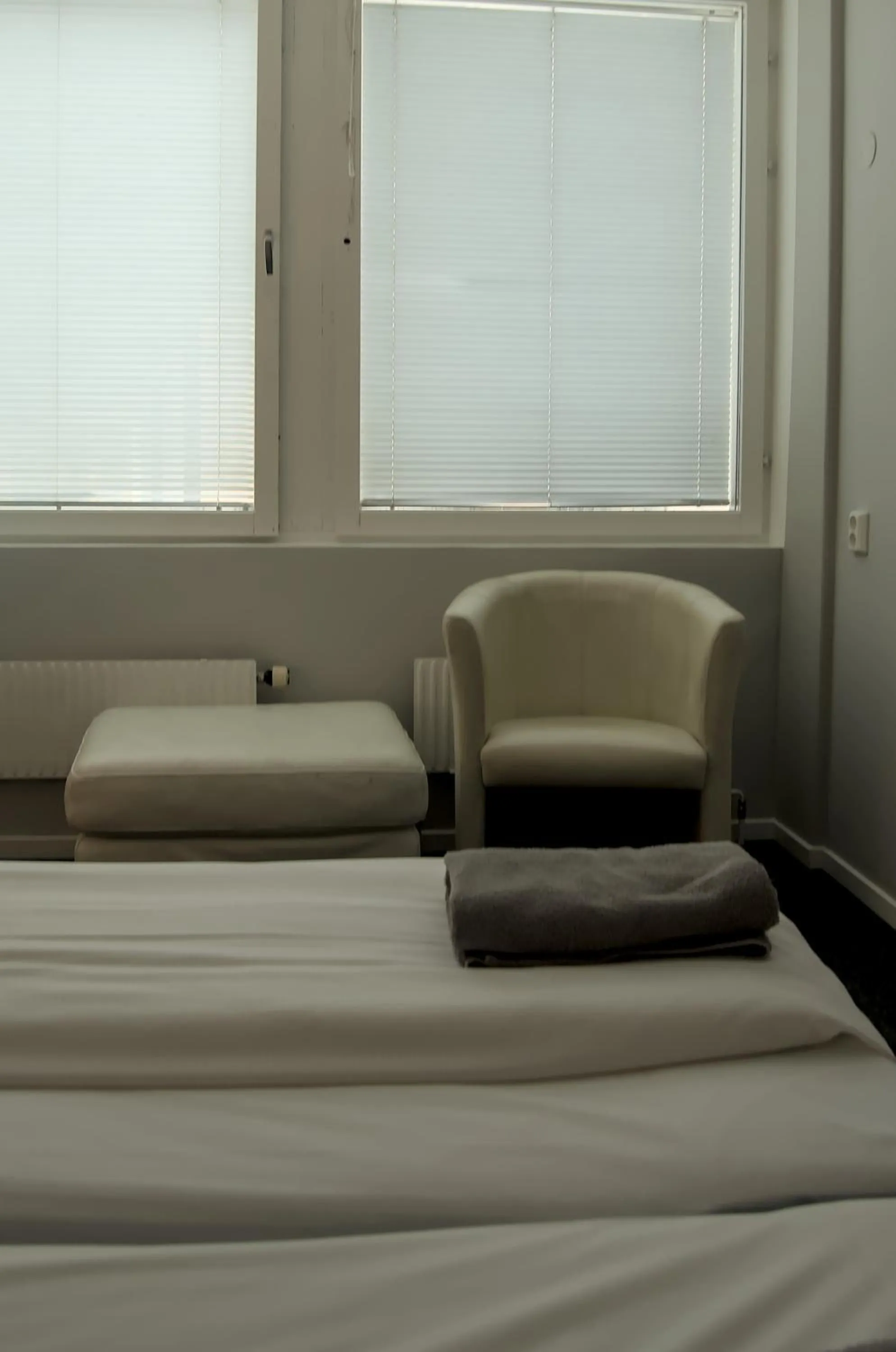 Seating area, Bed in Grad Hotel and Hostel