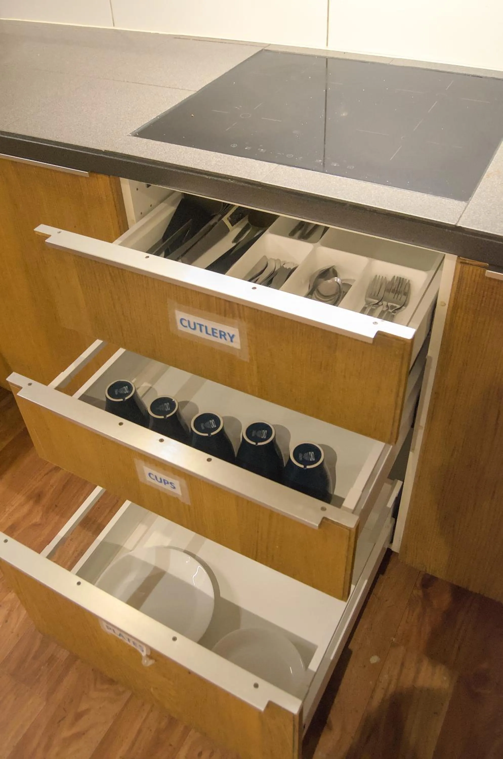 Communal kitchen in Grad Hotel and Hostel