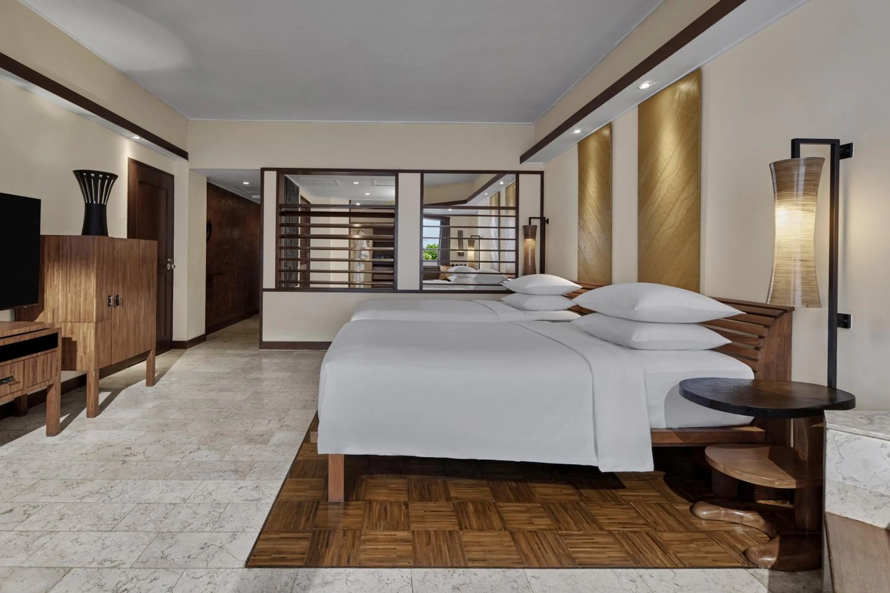 Guests, Bed in Grand Hyatt Bali