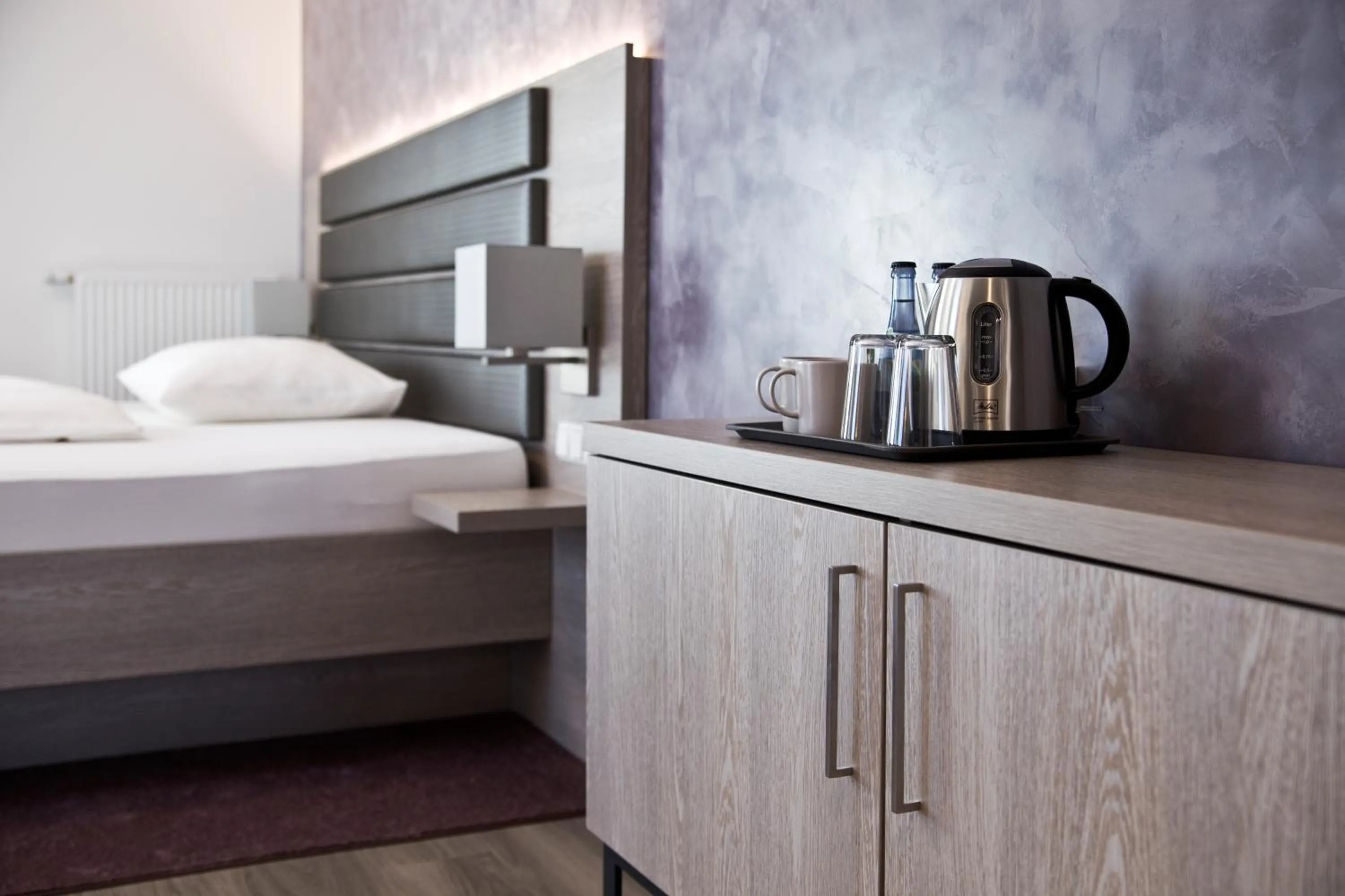 Coffee/tea facilities, Bed in Hotel Rieth