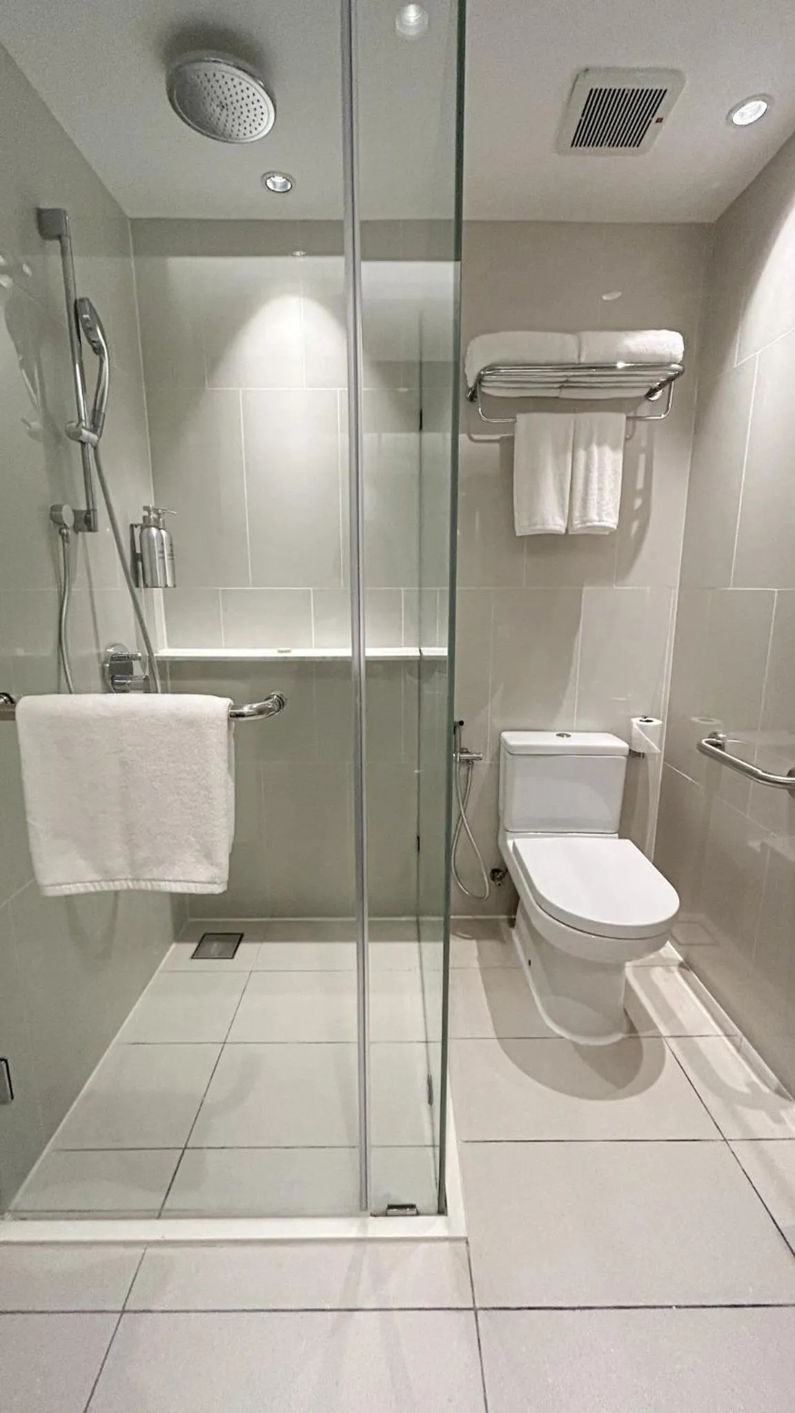 Shower in The Federal Kuala Lumpur