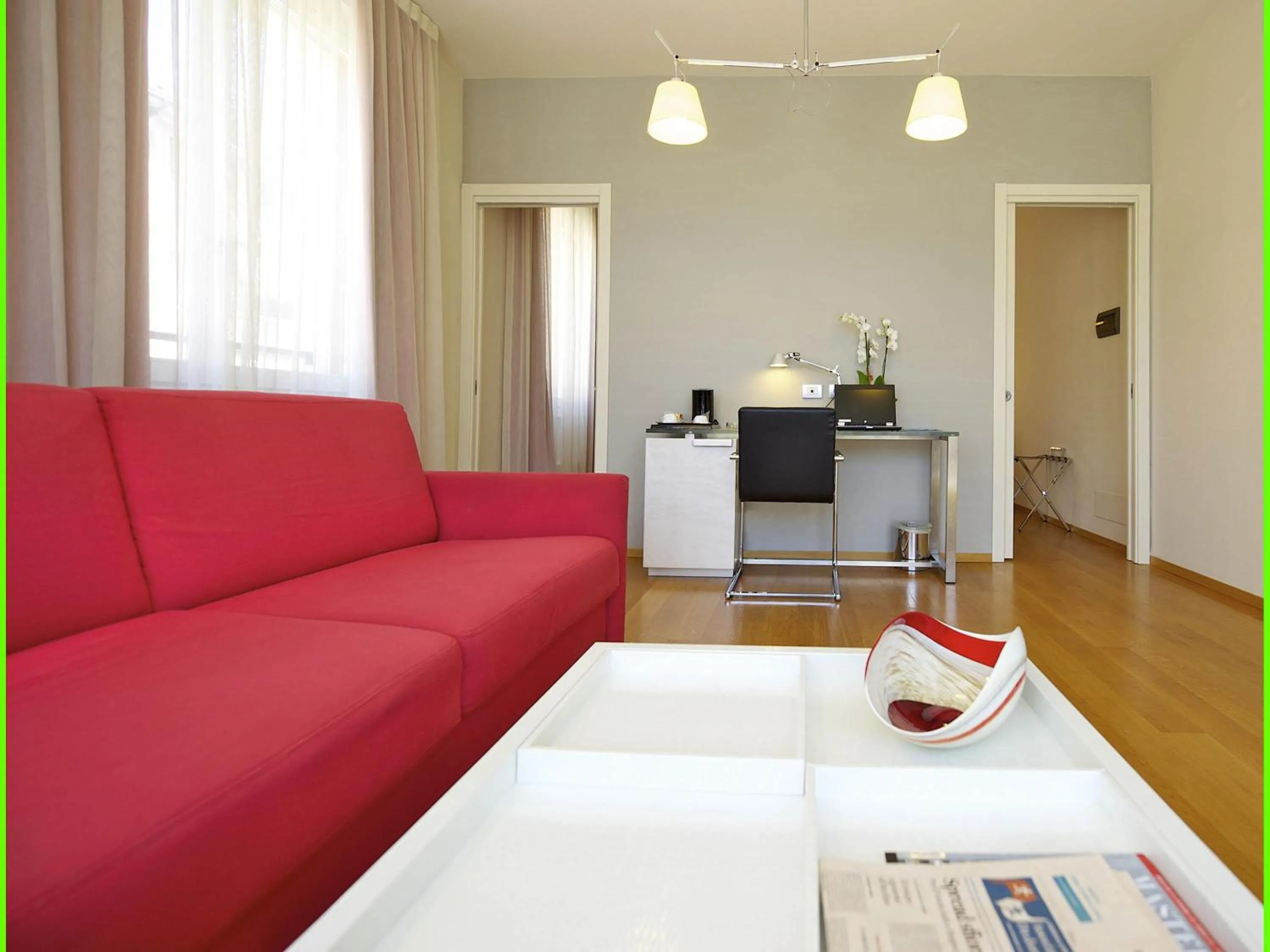 Bedroom in Hotel Mercure Milano Solari