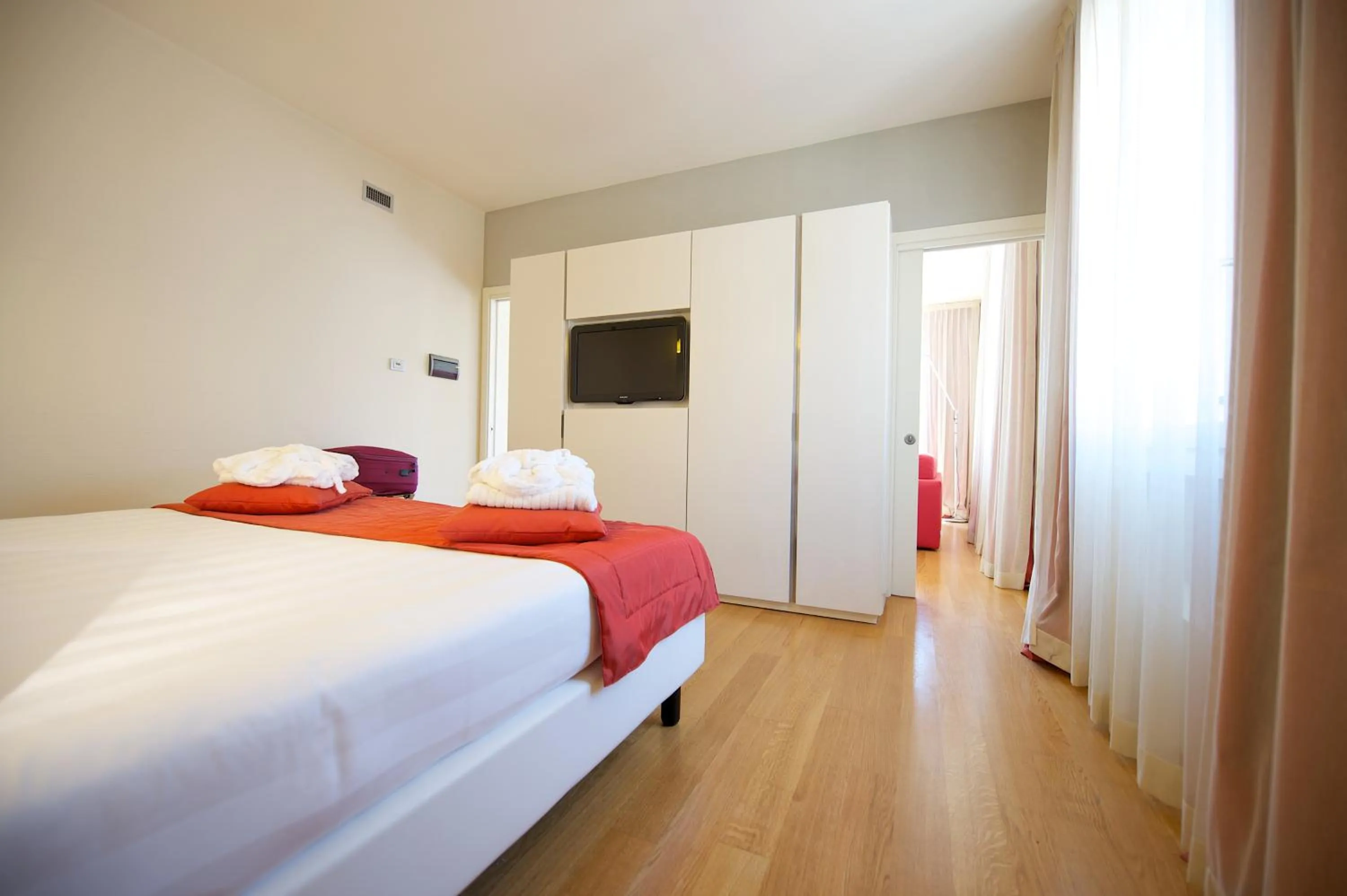 Bed in Hotel Mercure Milano Solari