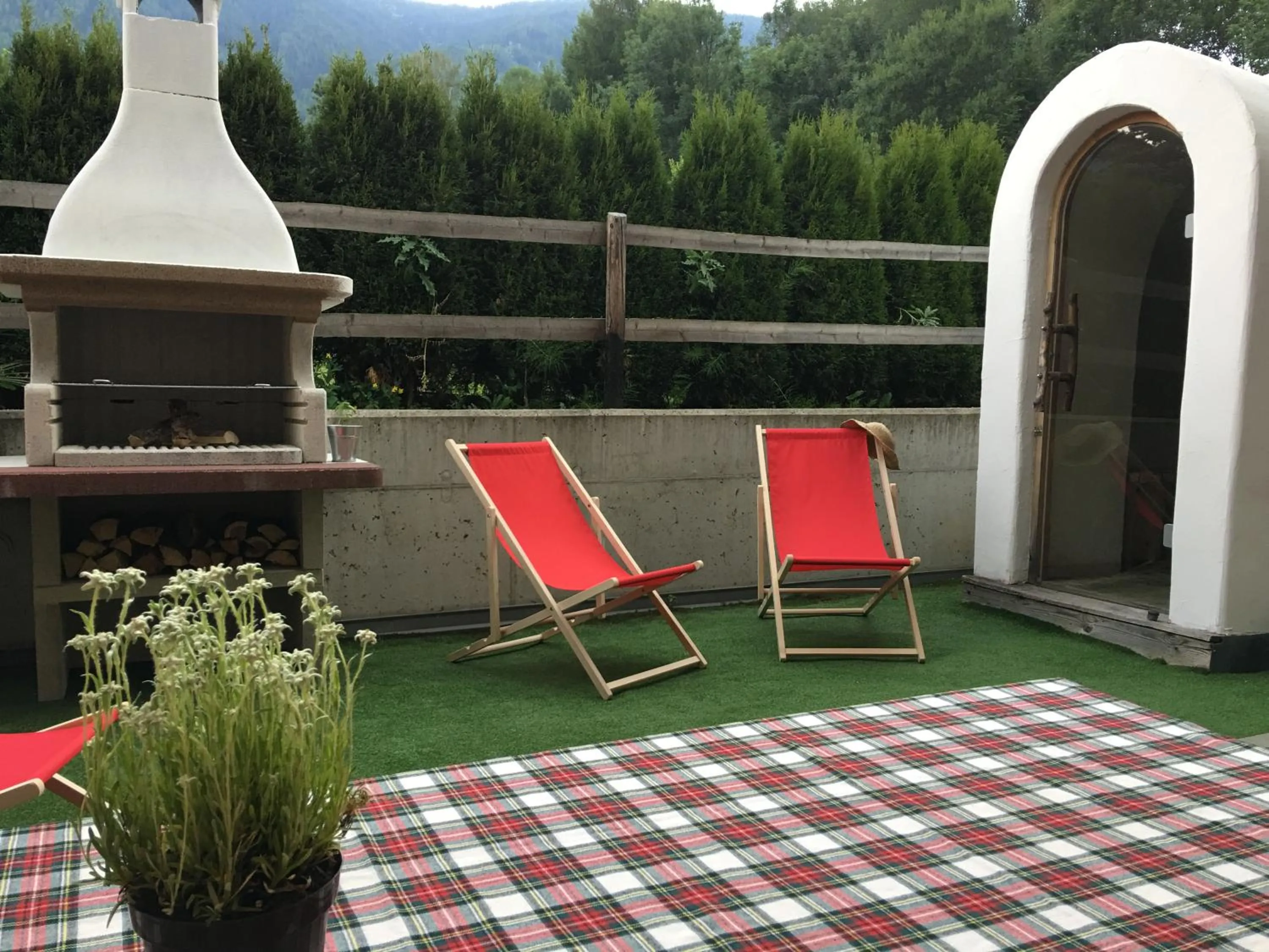 BBQ facilities in Apartment Plan Corones