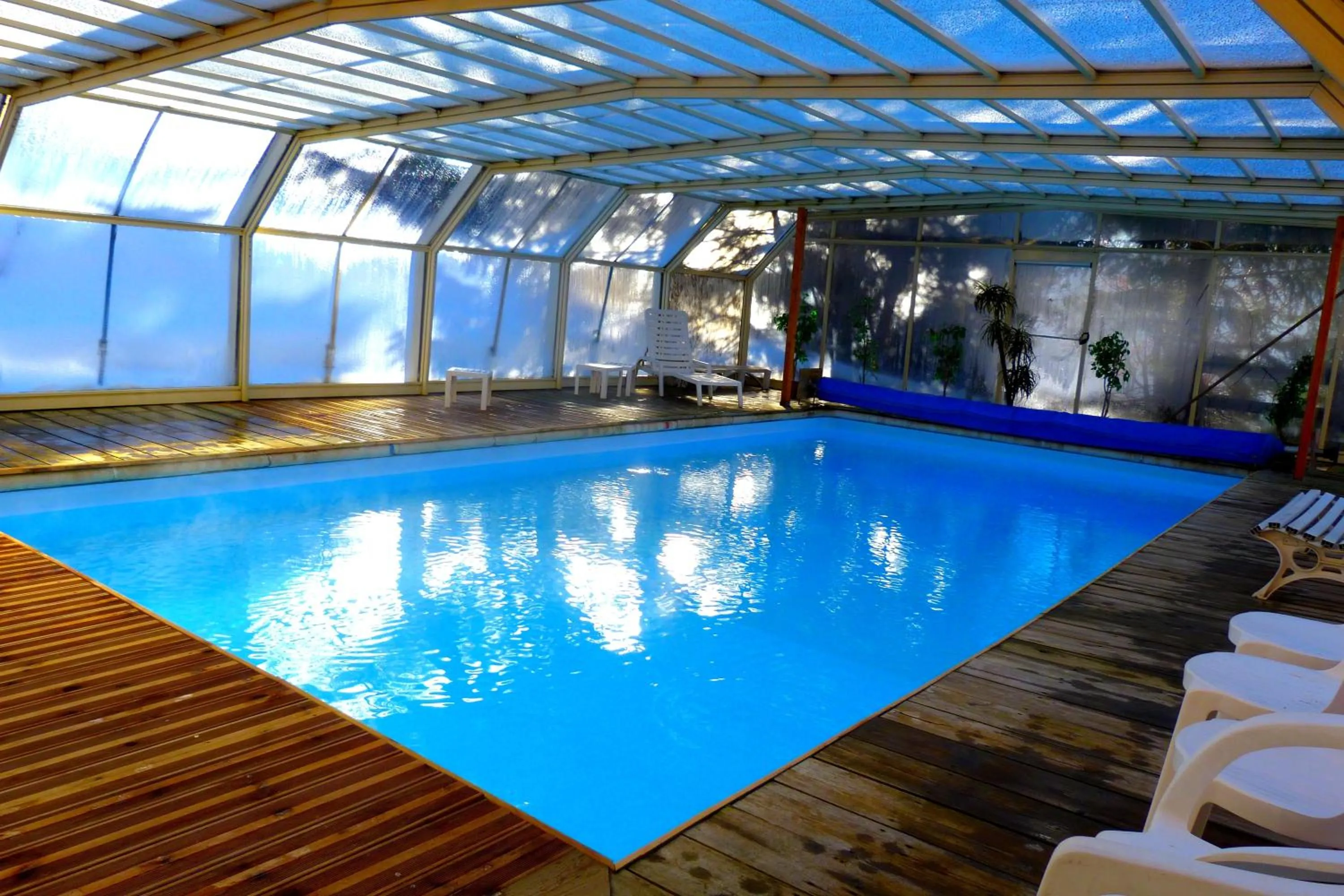 Swimming pool in Hotel Adret
