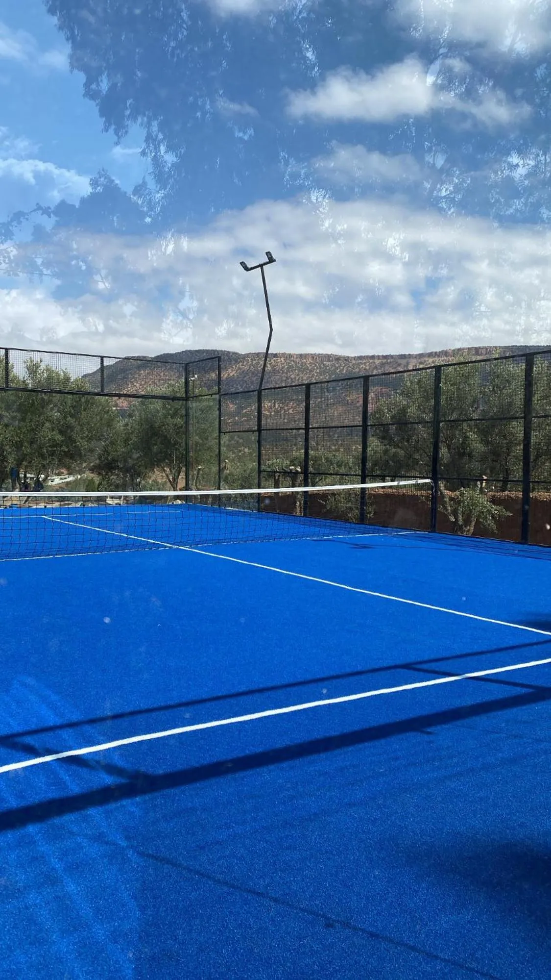 Tennis court in Ksar Shama - Atlas Mountain Escape