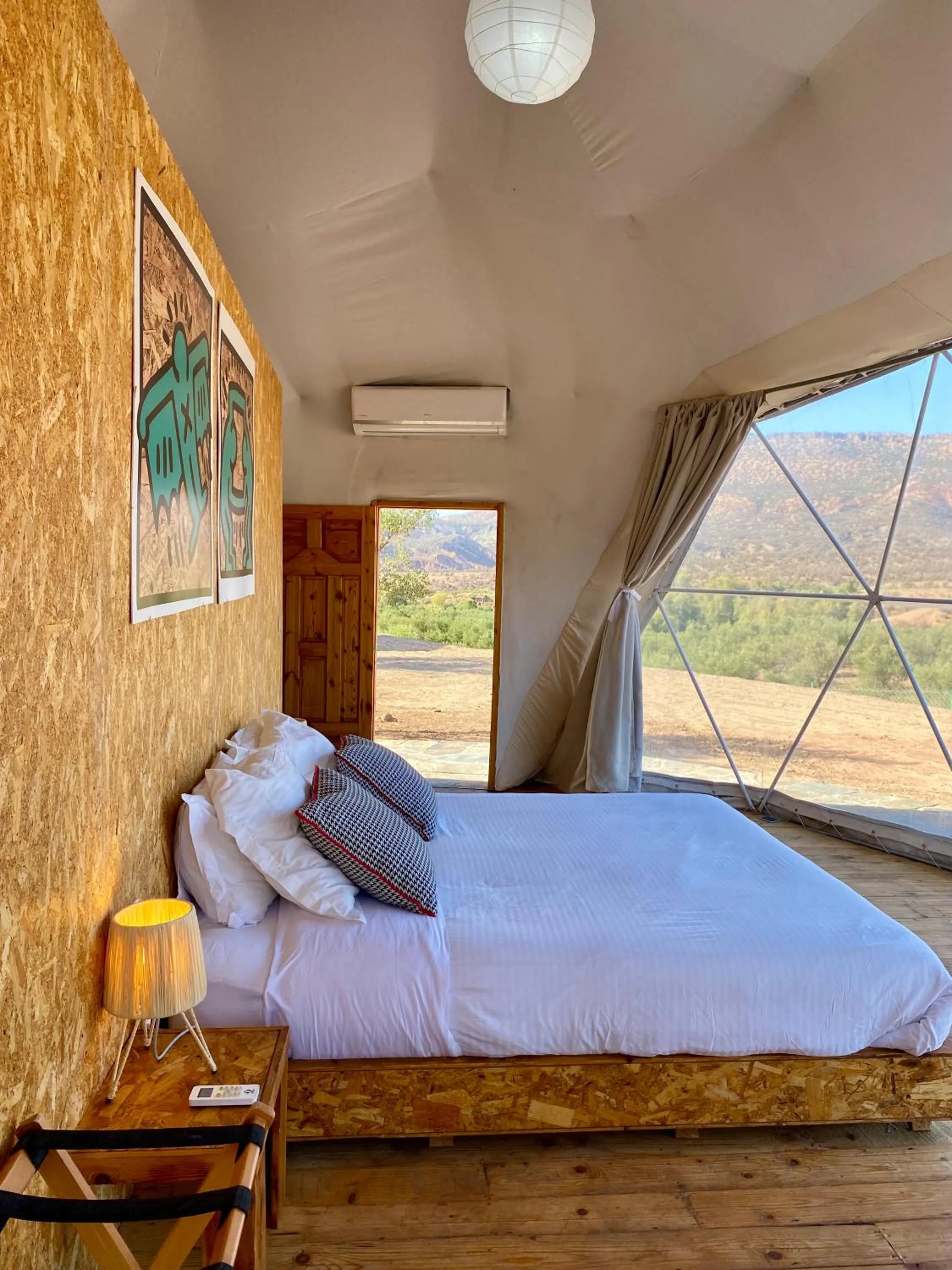 Bed in Ksar Shama - Atlas Mountain Escape