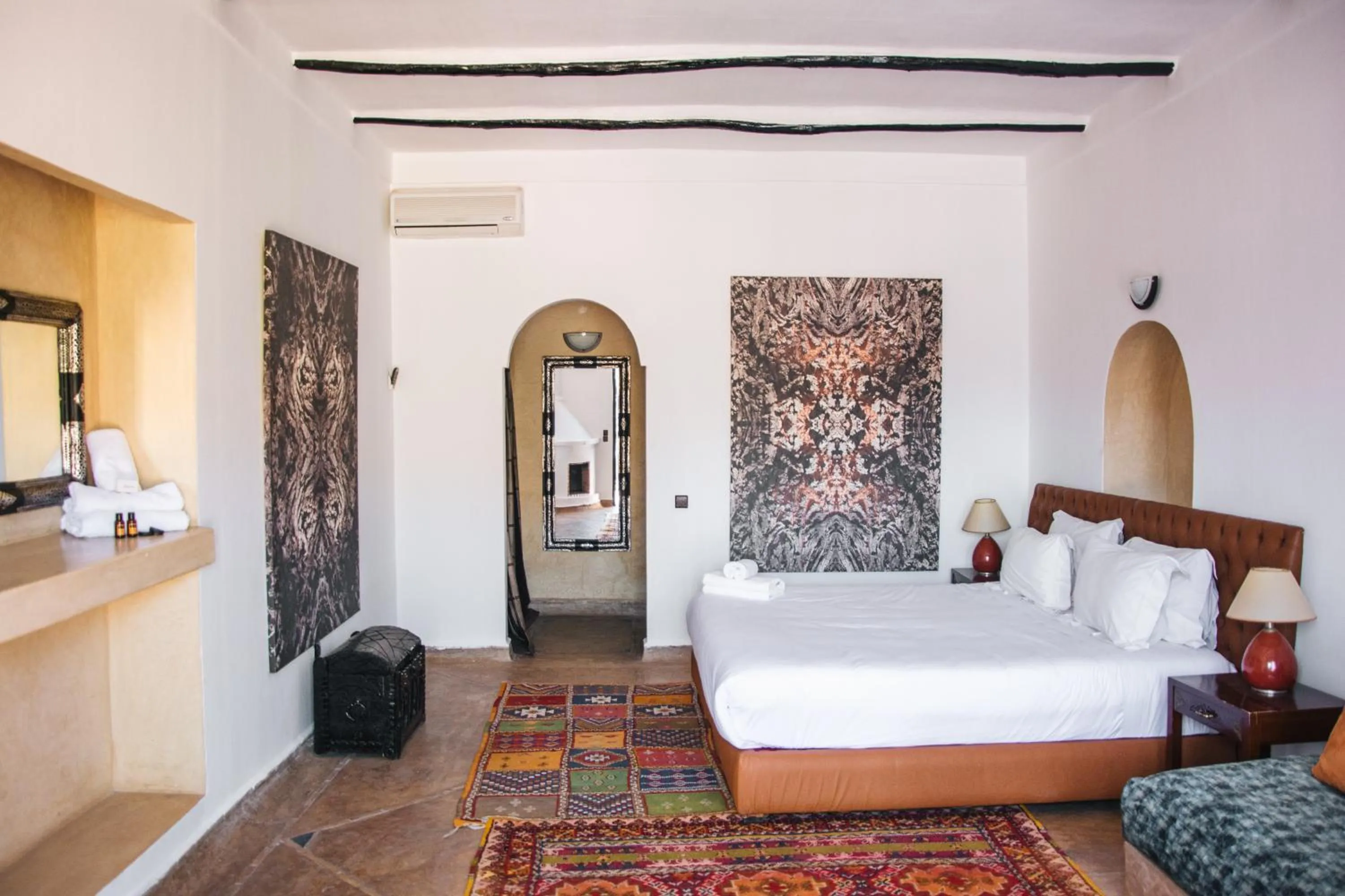Bed in Ksar Shama - Atlas Mountain Escape