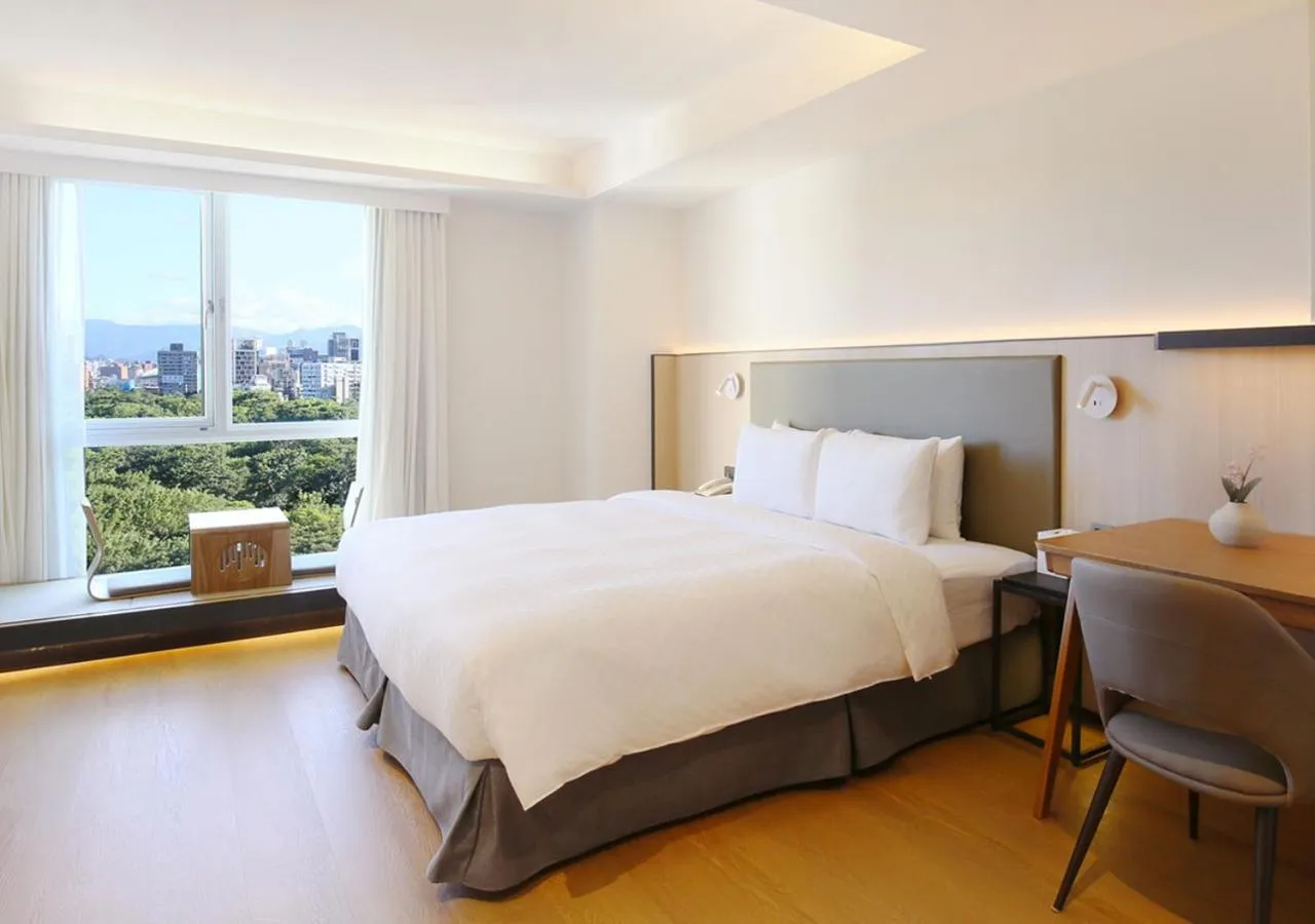 Photo of the whole room, Bed in Dandy Hotel-Daan Park Branch