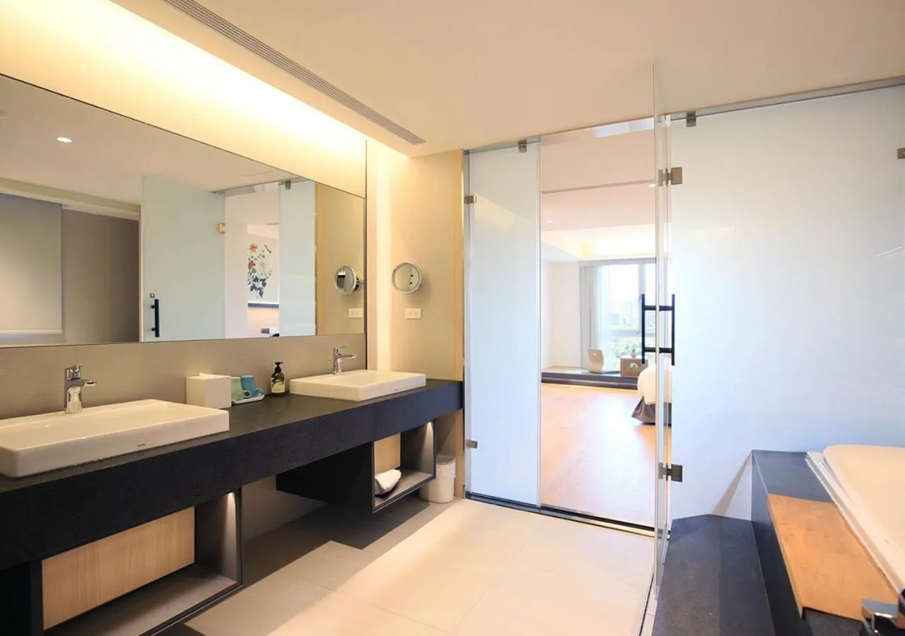 Bathroom, Bed in Dandy Hotel-Daan Park Branch