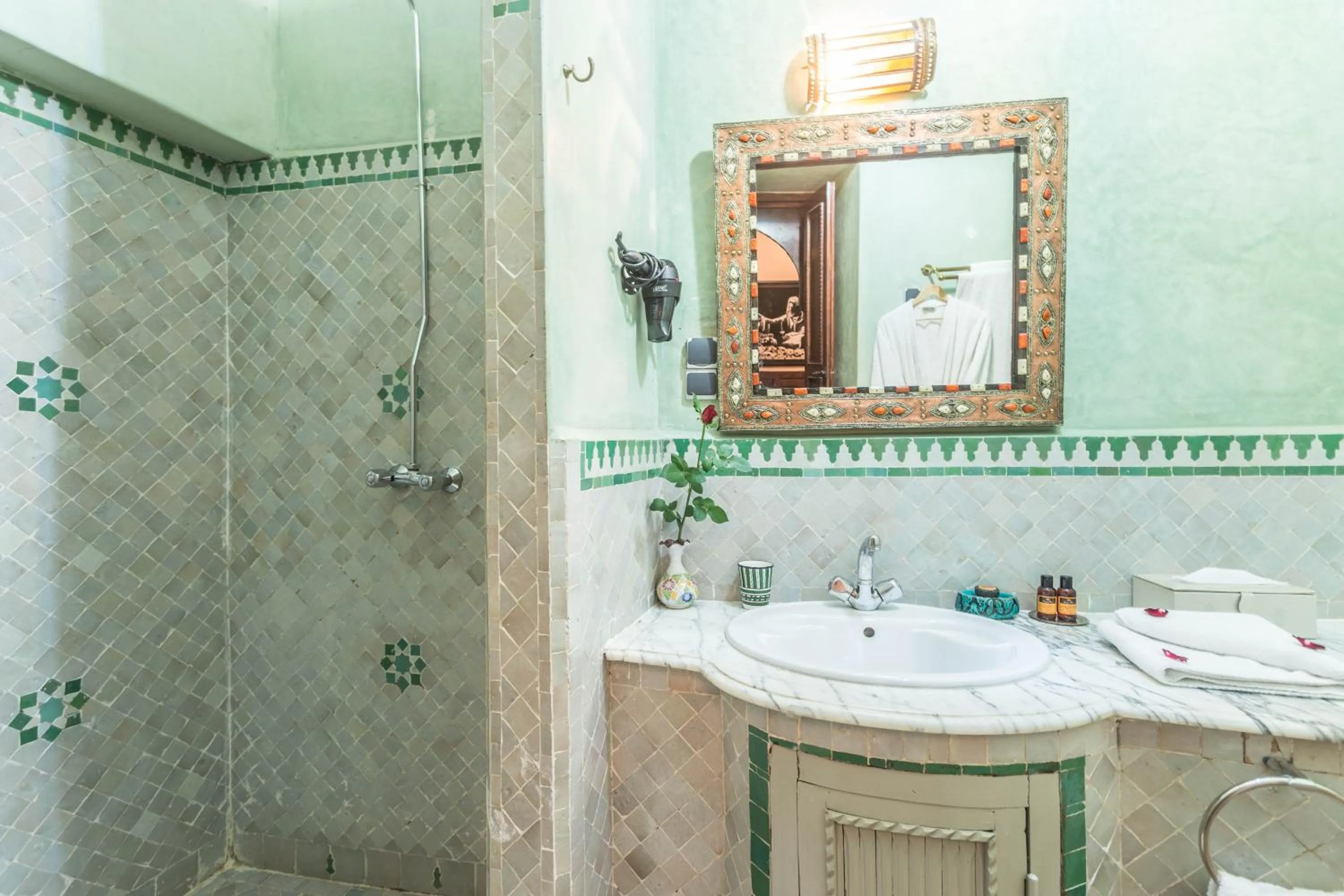 Shower in Riad Nasreen