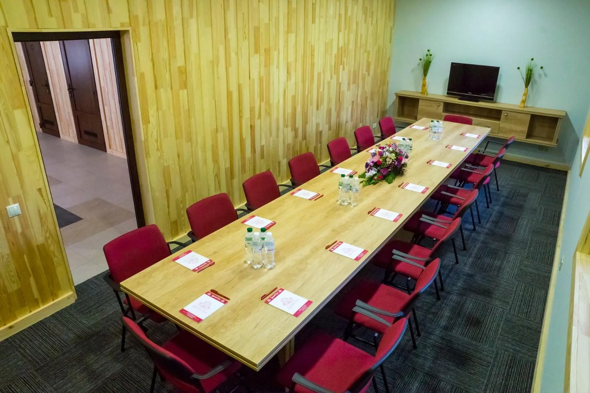 Business facilities in Drevny Grad Park-hotel