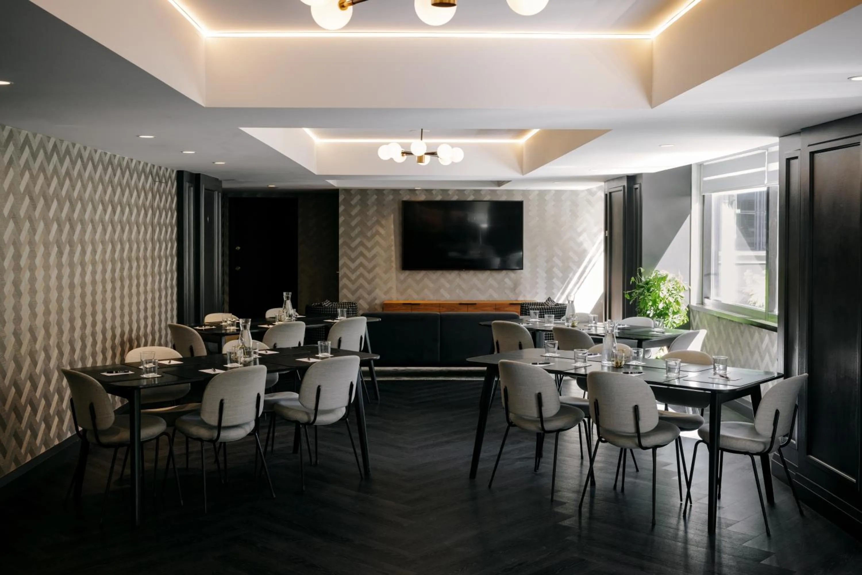 Meeting/conference room in The Anndore House, part of JDV by Hyatt