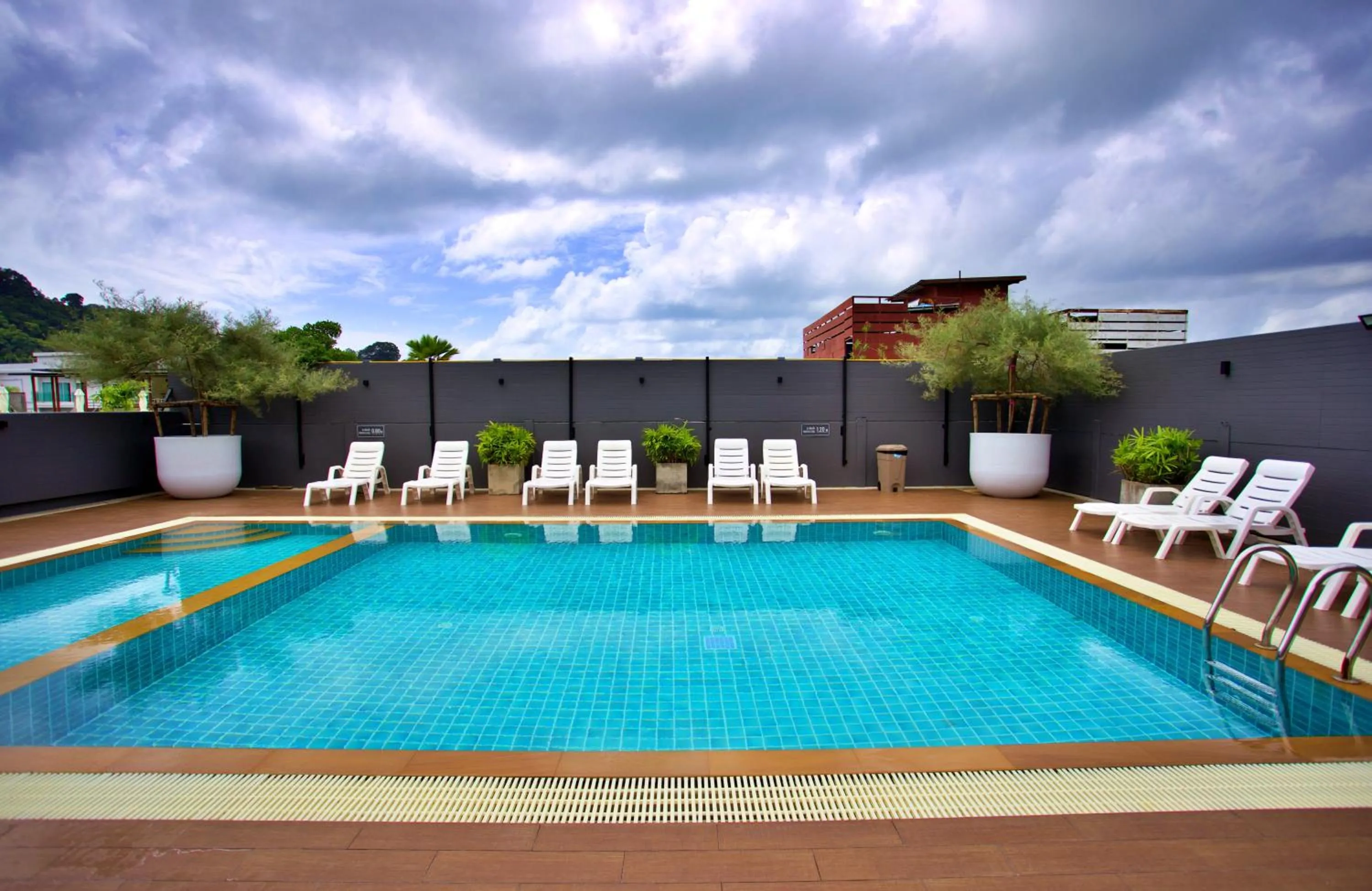 Swimming pool in Platinum Hotel and Apartments