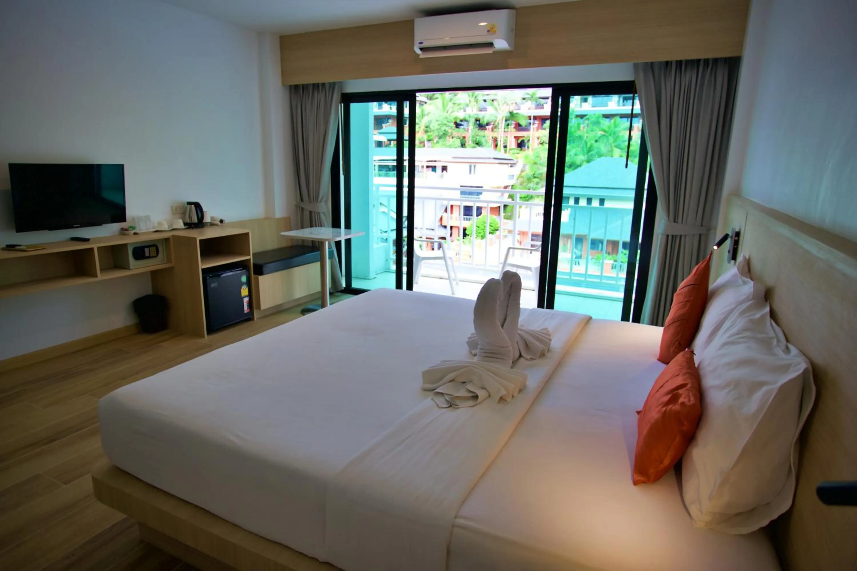 Bedroom, Bed in Platinum Hotel and Apartments