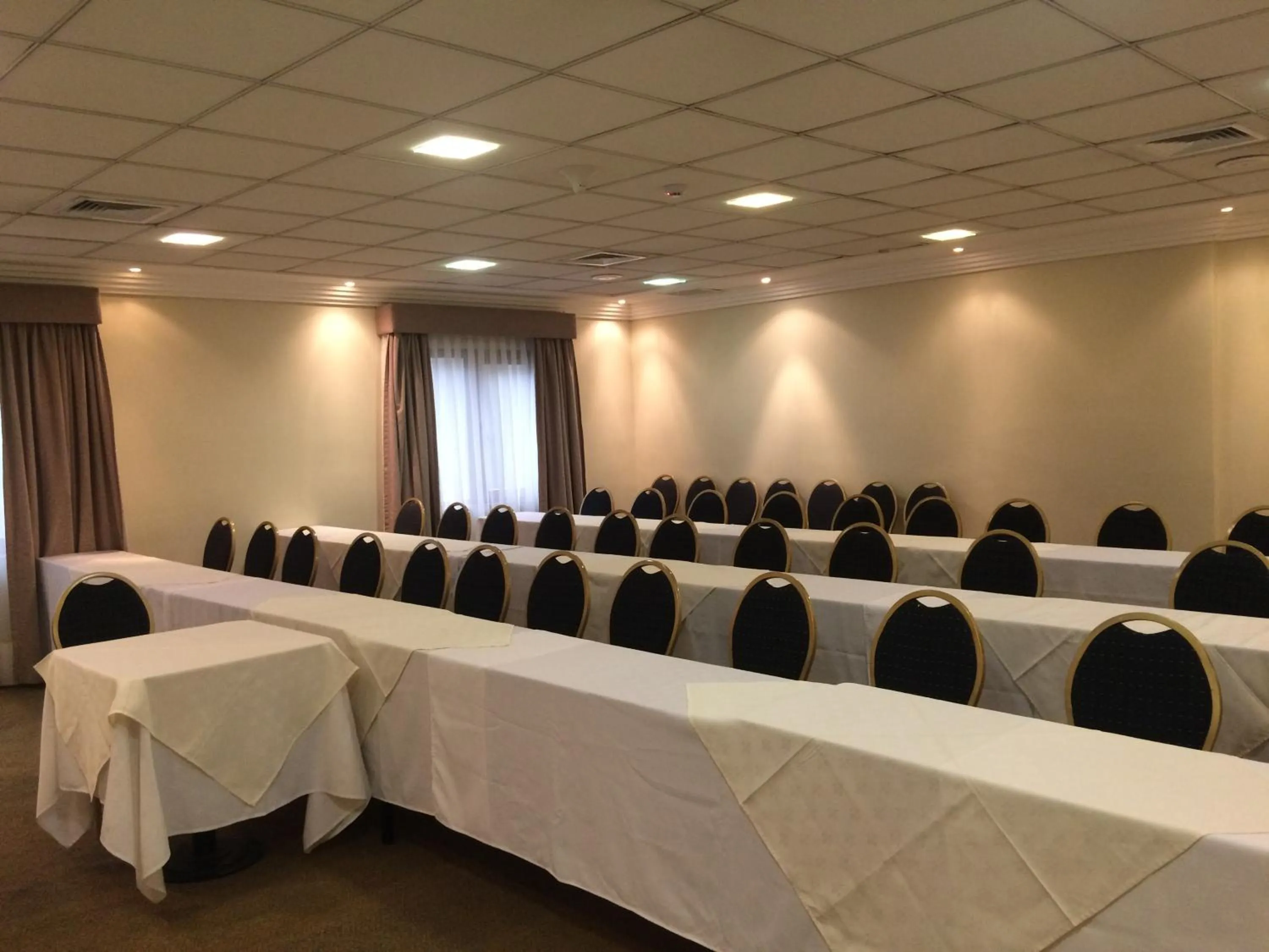 Banquet/Function facilities in Hotel Diego de Almagro Valdivia