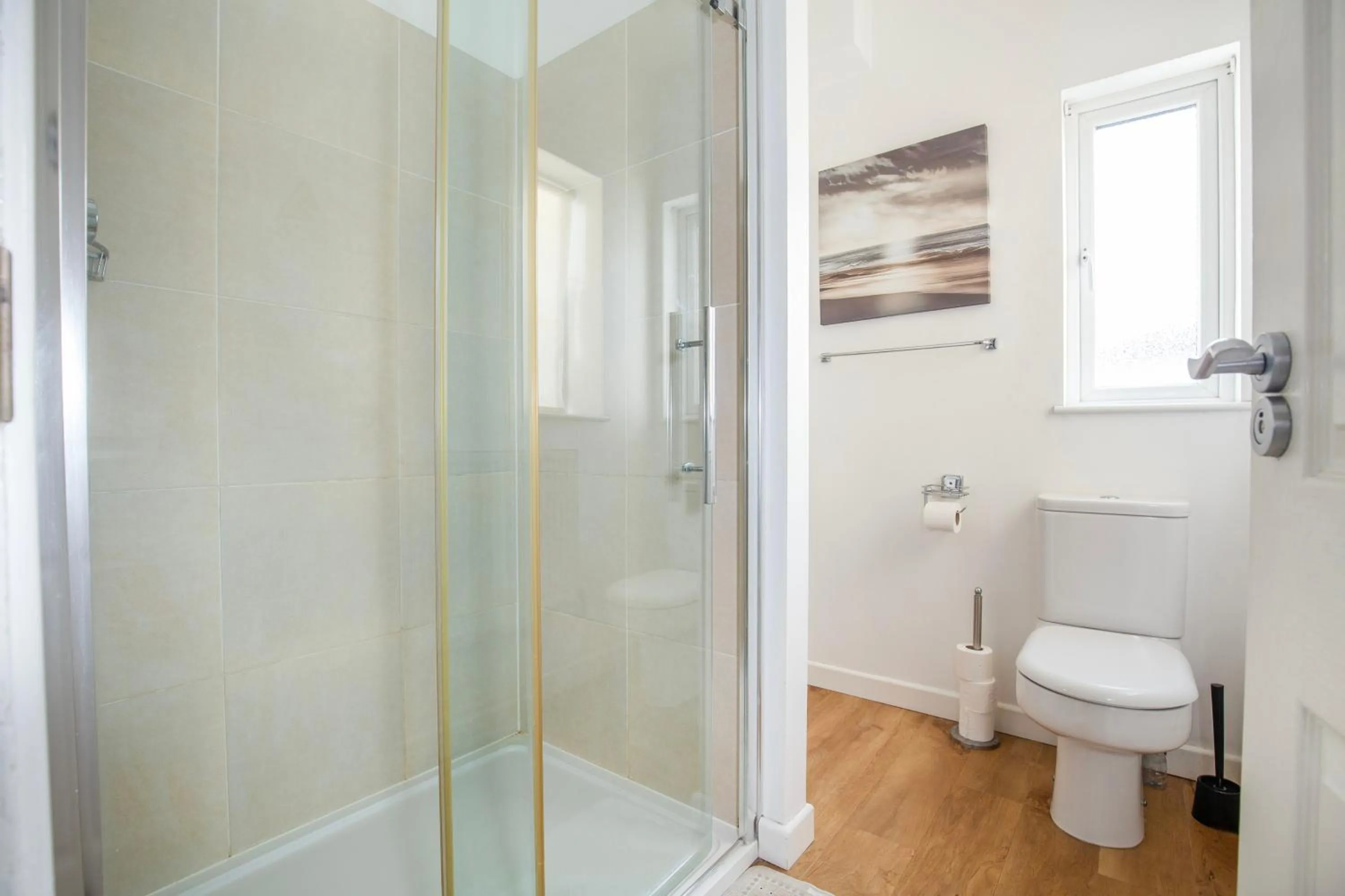 Shower in Marlborough Hotel